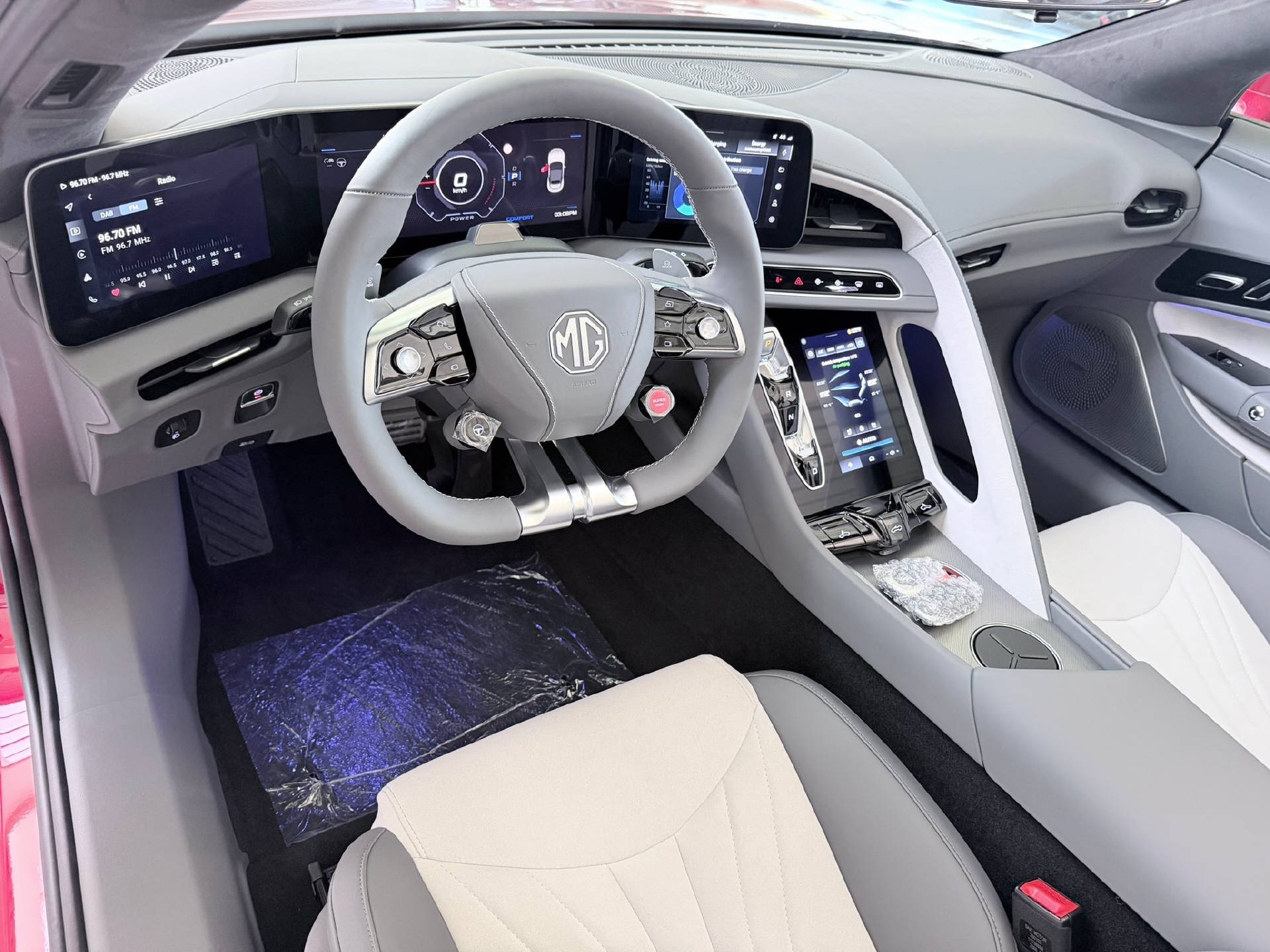 MG Cyberster 77kWh 4WD-image-9
