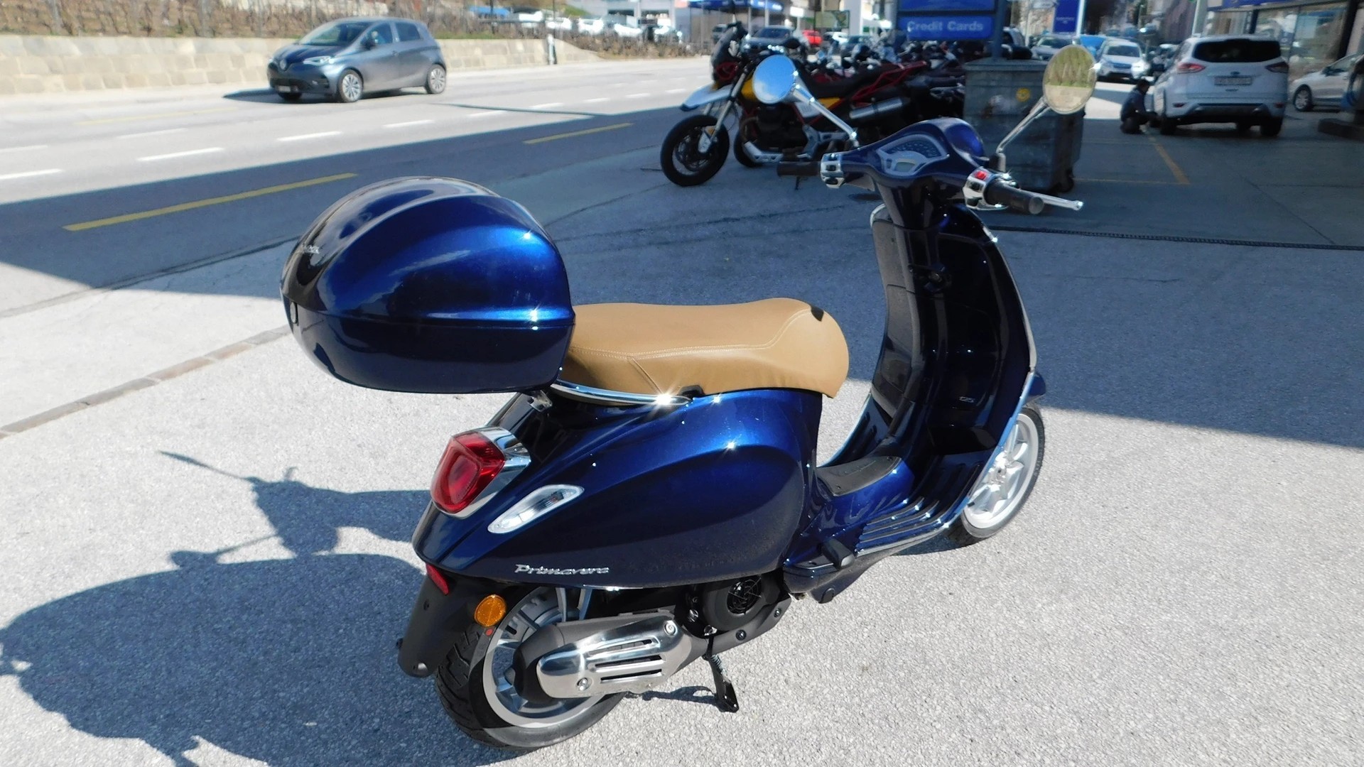PIAGGIO Vespa 125 Primavera ABS-image-2