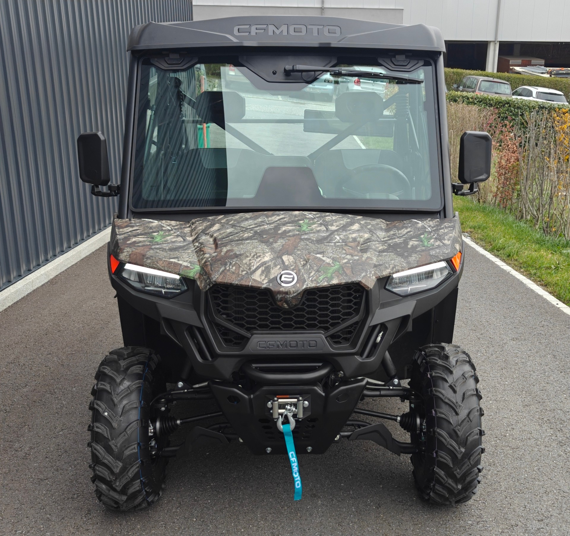 CF MOTO UForce 600 EFI 4x4-showroom-element-1