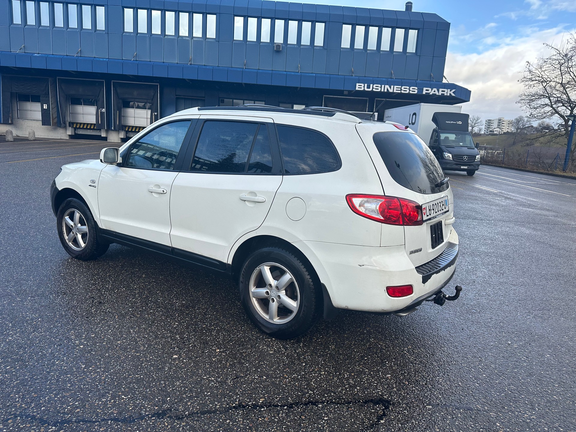 HYUNDAI Santa Fe 2.2 CRDi Premium 4WD Automatic-image-8