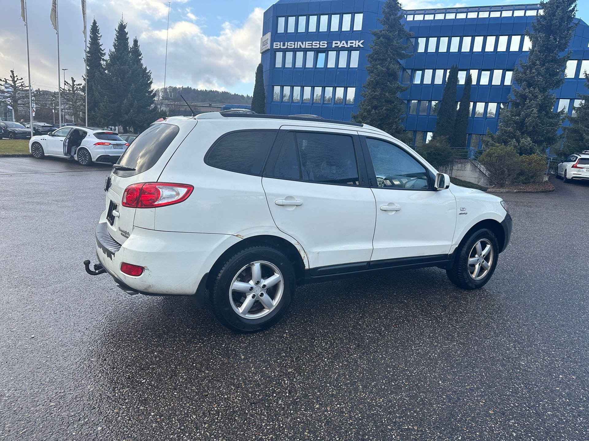HYUNDAI Santa Fe 2.2 CRDi Premium 4WD Automatic-image-6