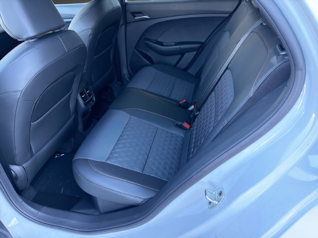 MG 3 1.5 Hybrid Luxury-image-7