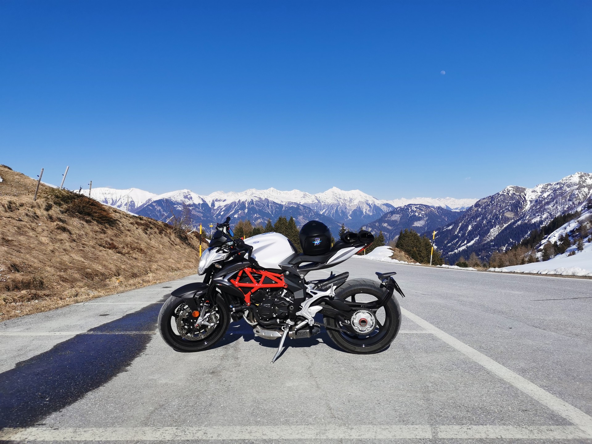 MV AGUSTA B3 Brutale 800 ABS-image-1