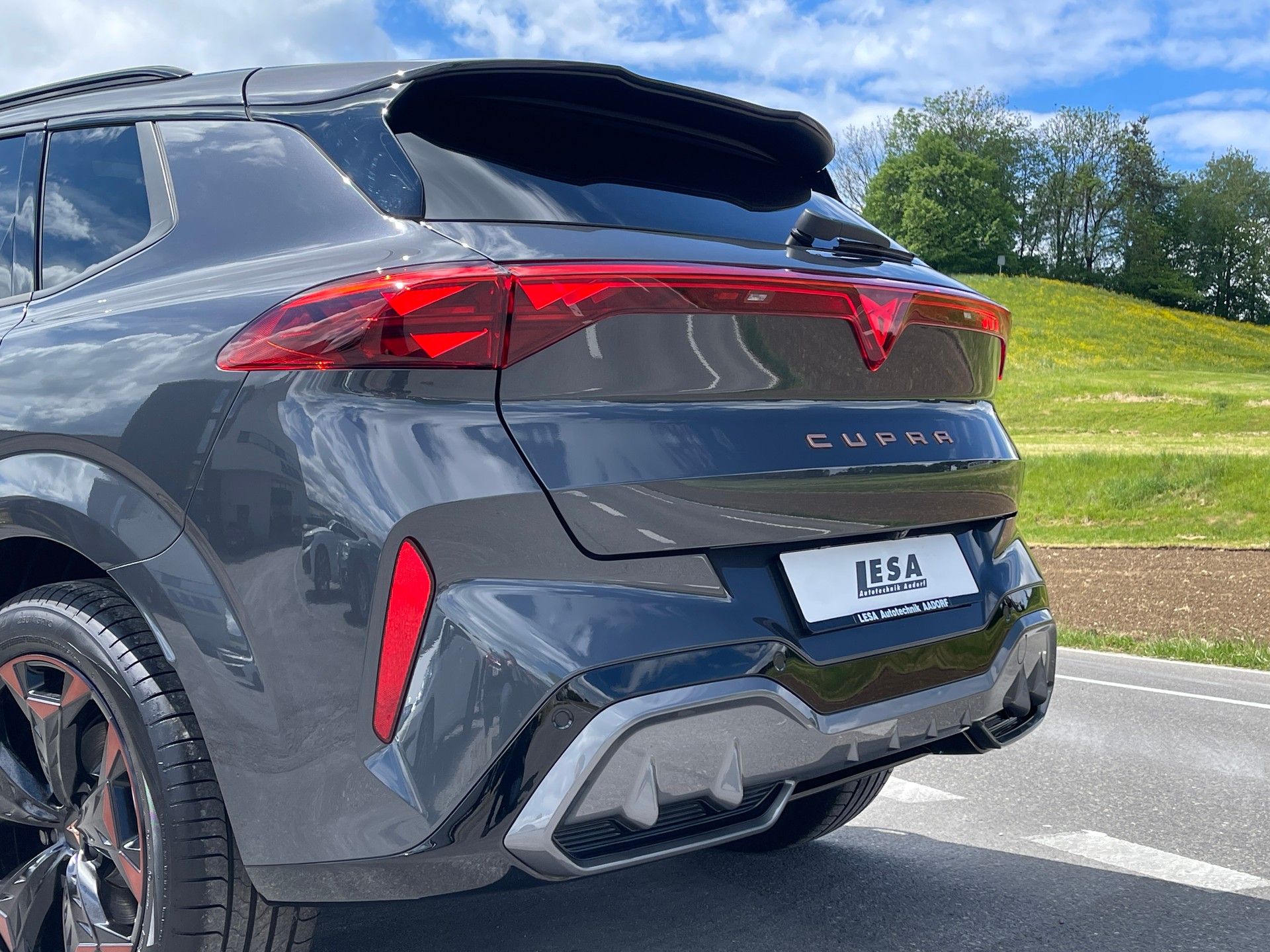 CUPRA Terramar 1.5 eTSI DSG-image-4