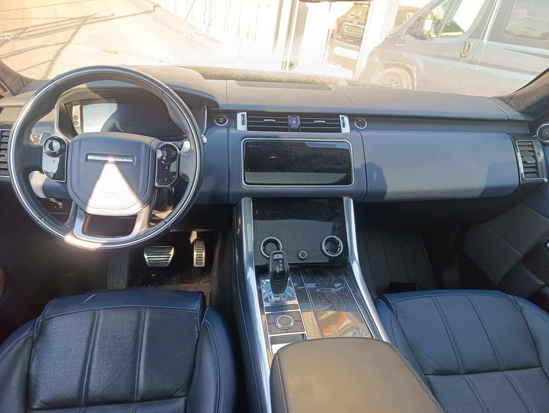 LAND ROVER Range Rover Sport 5.0 V8 S/C HSE Dynamic Automatic-image-4