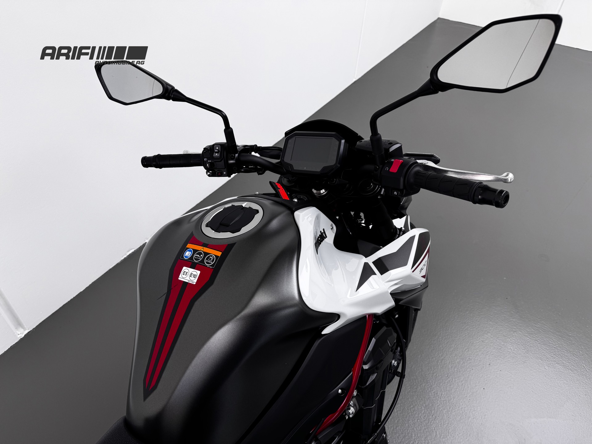 KAWASAKI Z 900 (35kW)-image-3
