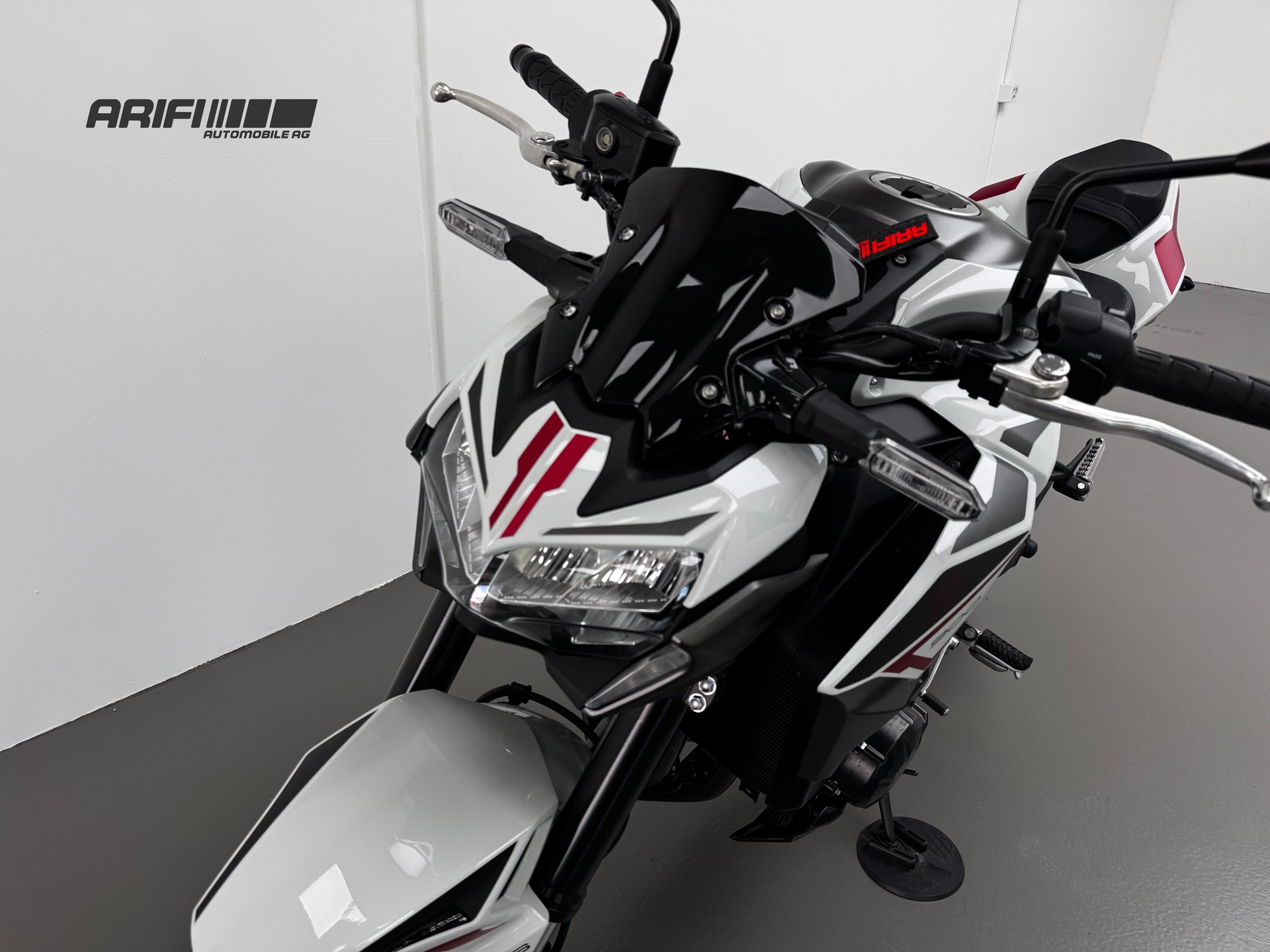 KAWASAKI Z 900 (35kW)-image-10