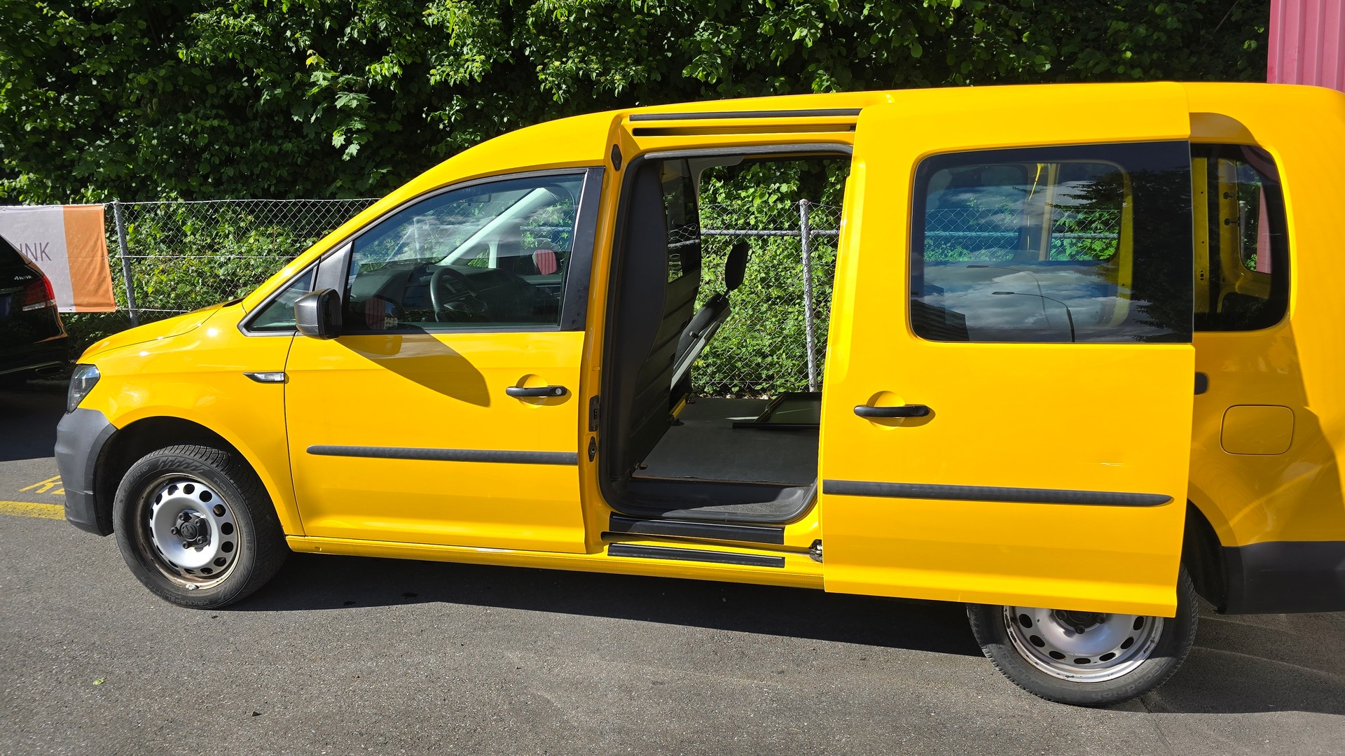 VW Caddy Maxi 2.0TDI 4Mot. BlueMotion Technology DSG-image-6