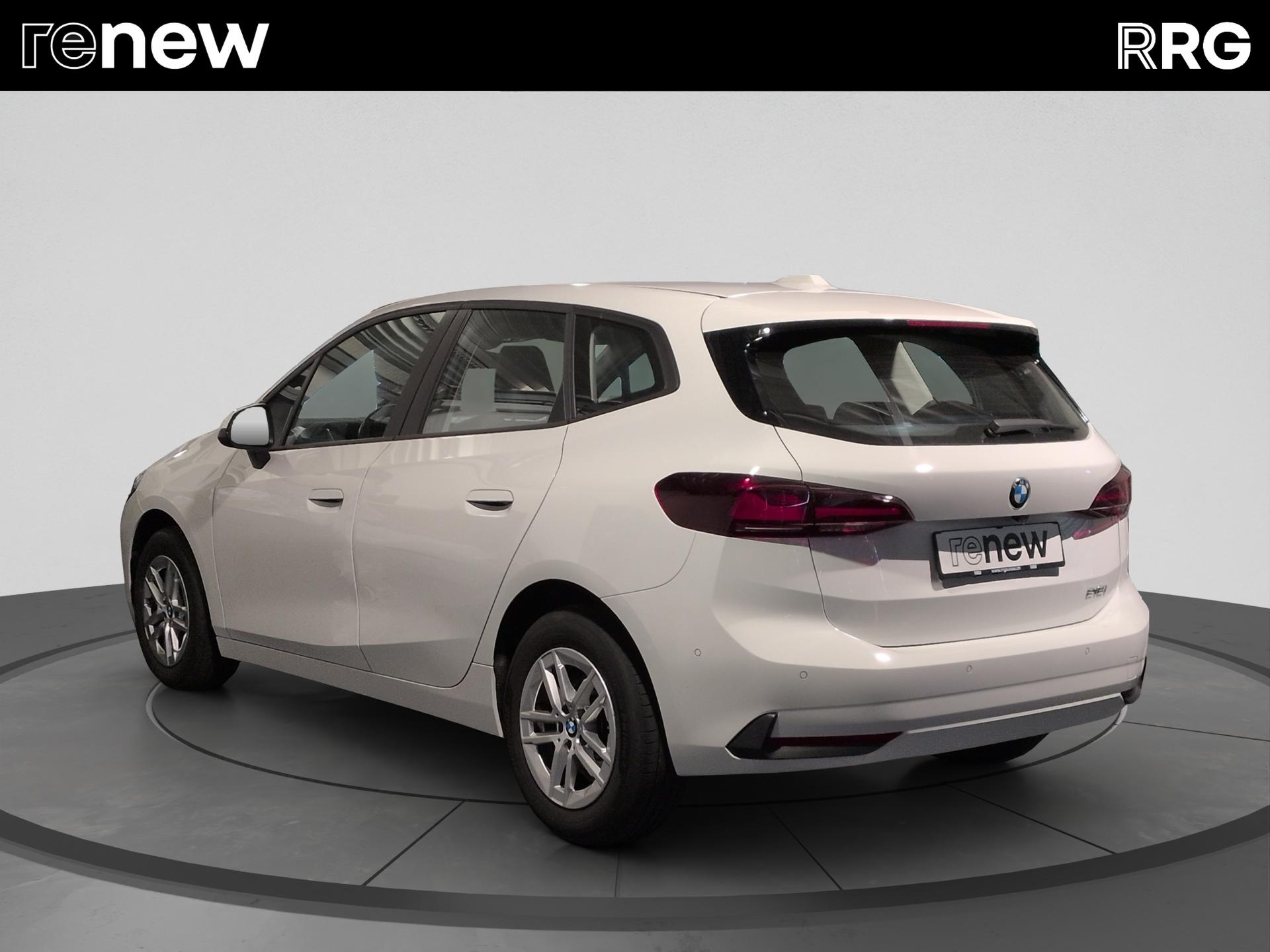 BMW 218i Active Tourer DKG-image-4