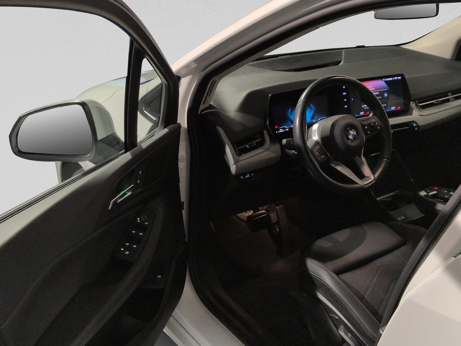BMW 218i Active Tourer DKG-image-22