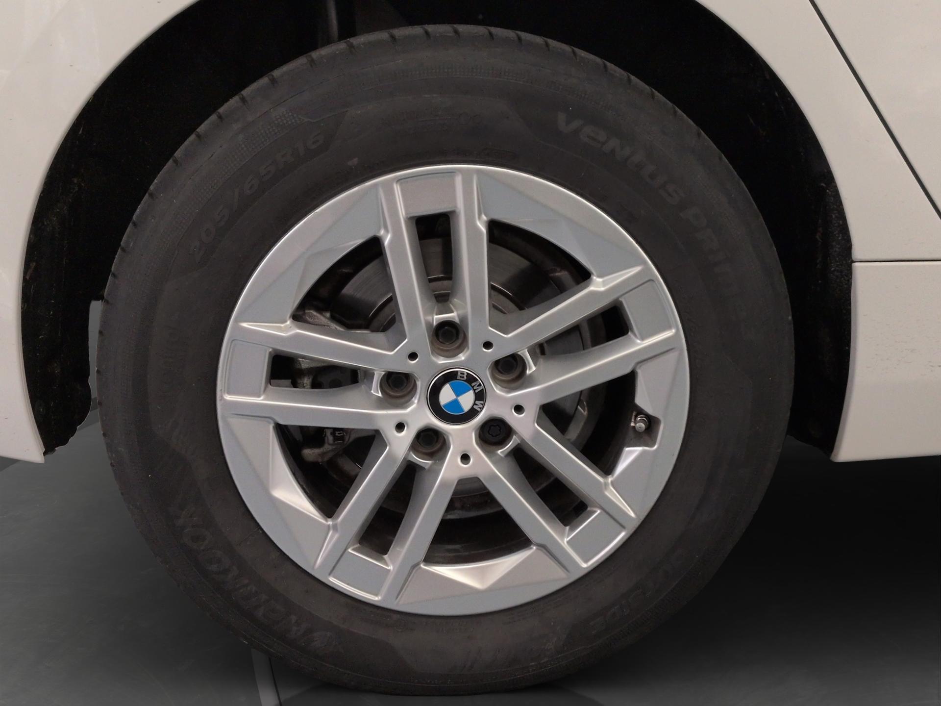 BMW 218i Active Tourer DKG-image-25
