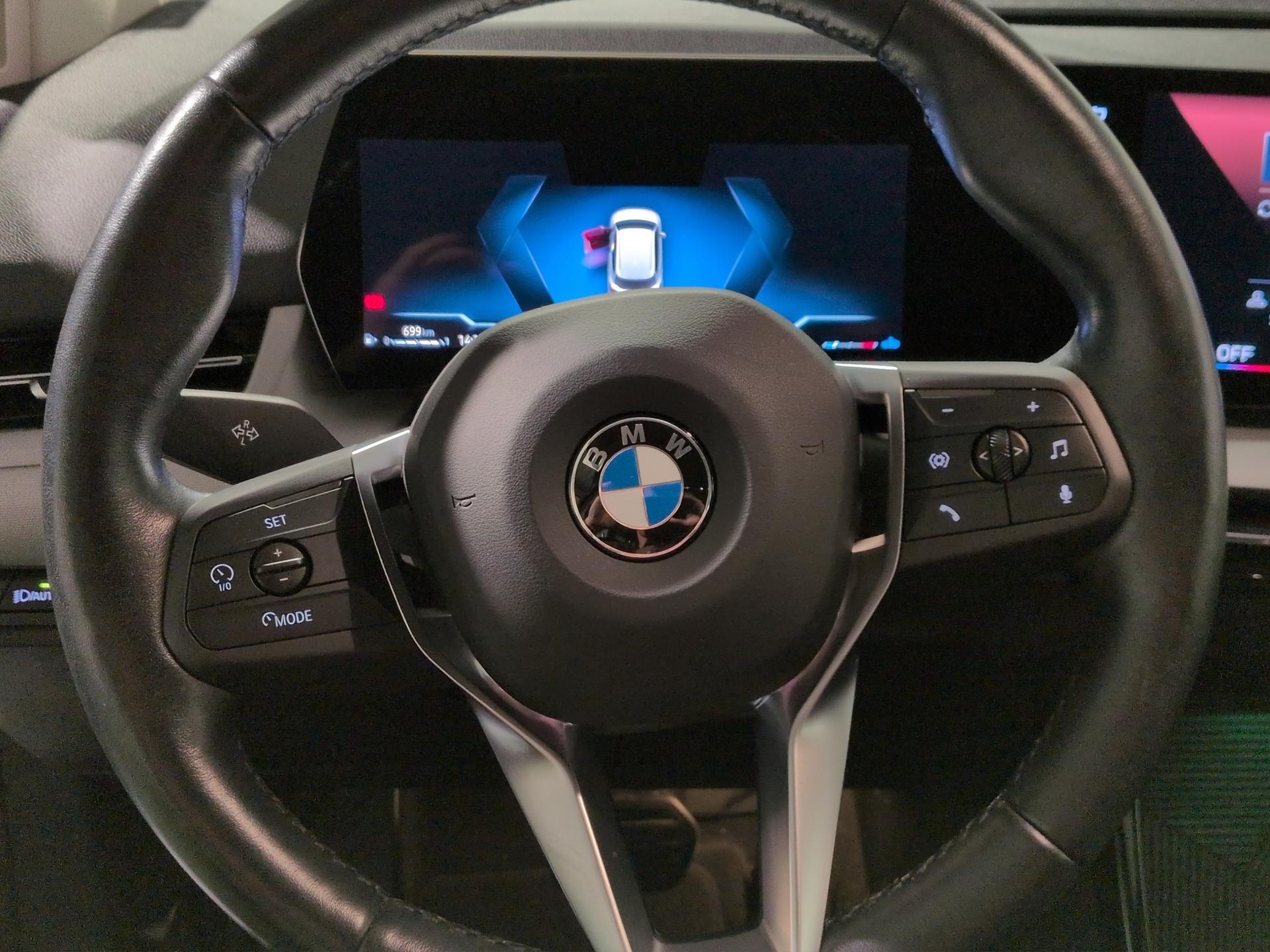 BMW 218i Active Tourer DKG-image-9