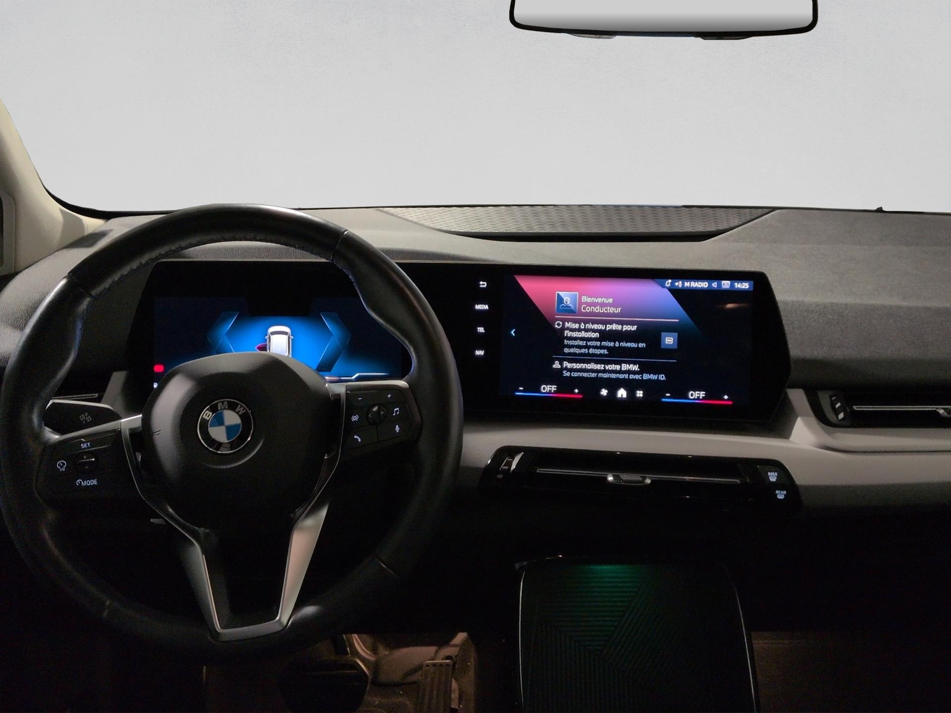 BMW 218i Active Tourer DKG-image-13