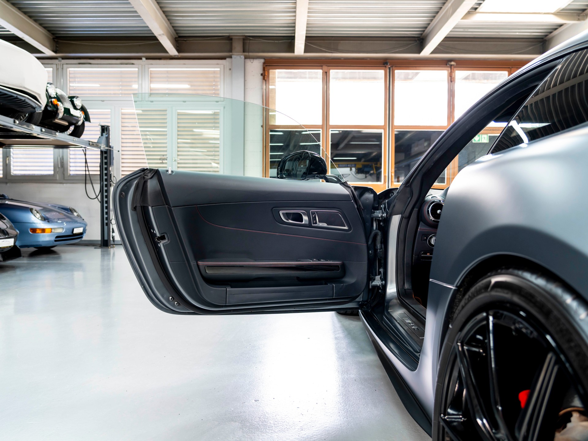 MERCEDES-BENZ AMG GT S Edition 1 Speedshift DCT-image-25