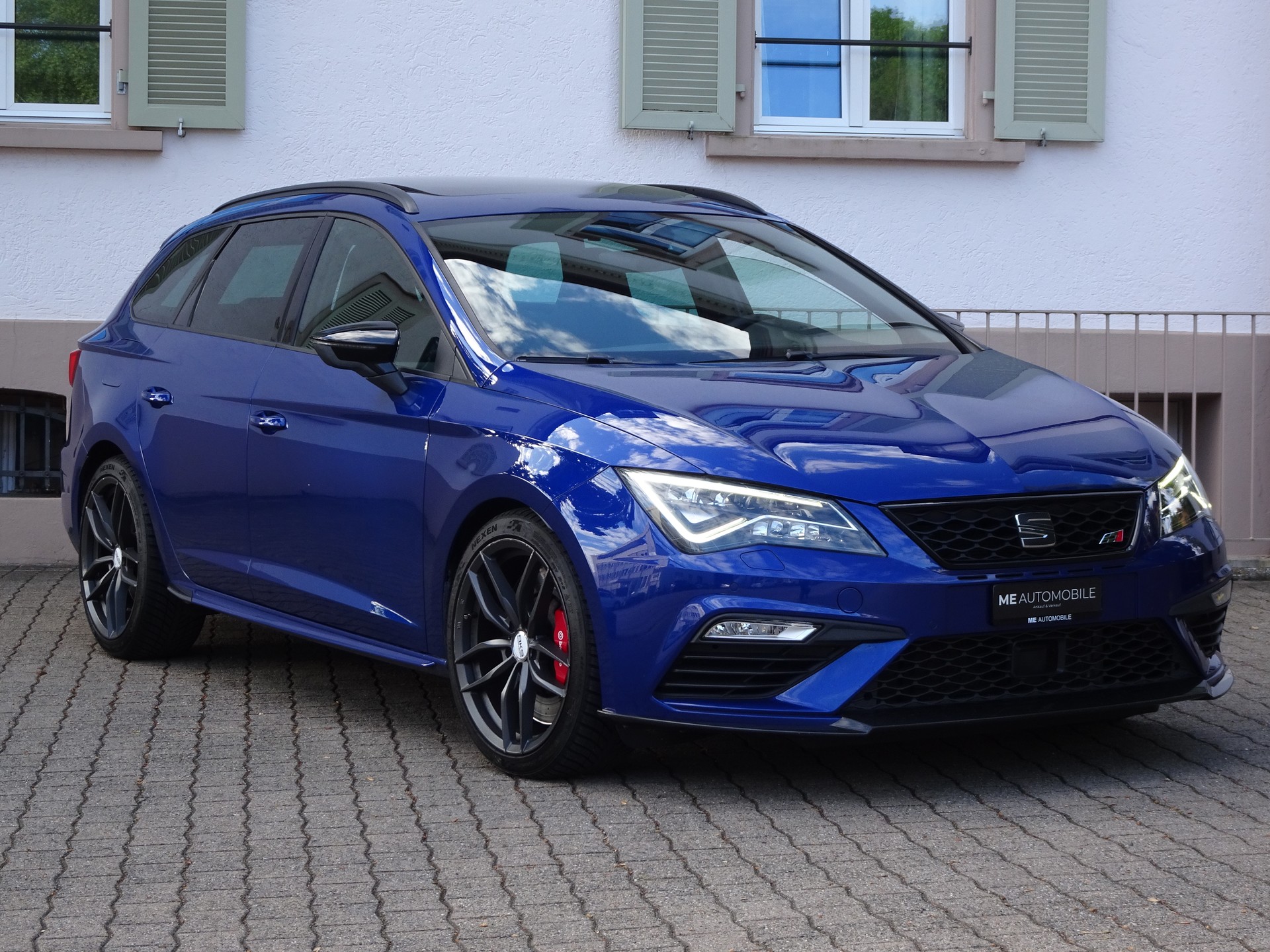 SEAT Leon ST 2.0 TSI Cupra 370 ABT 4 Drive DSG-image-1