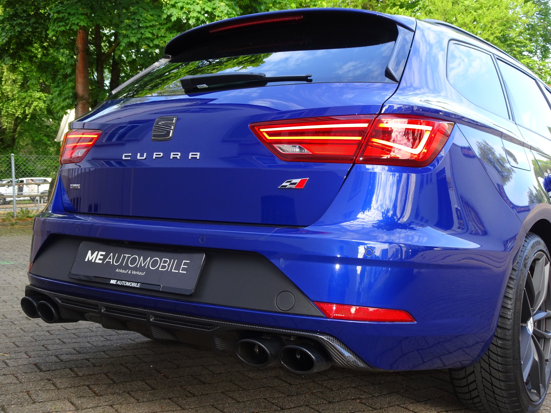 SEAT Leon ST 2.0 TSI Cupra 370 ABT 4 Drive DSG-image-5