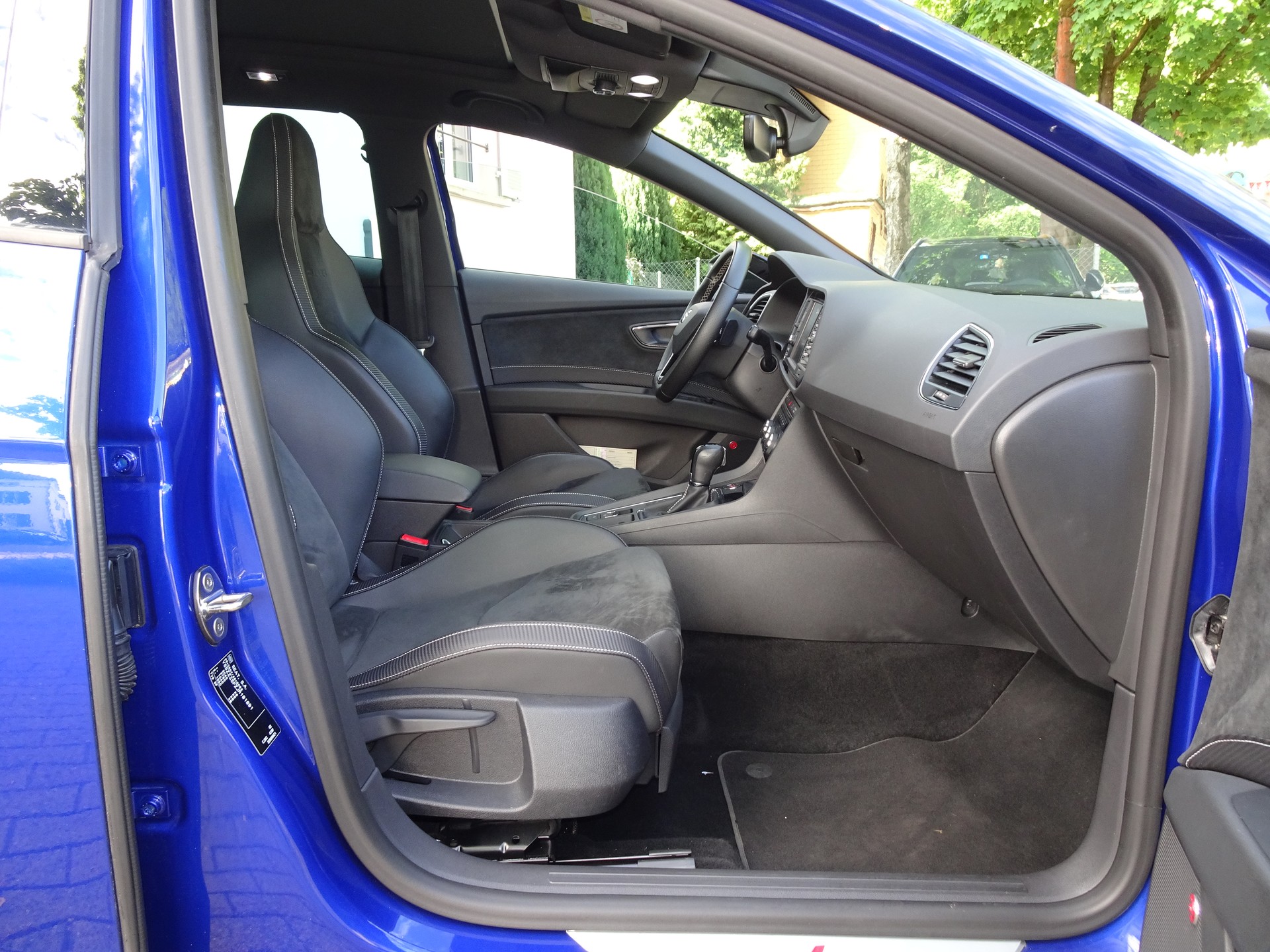 SEAT Leon ST 2.0 TSI Cupra 370 ABT 4 Drive DSG-image-9