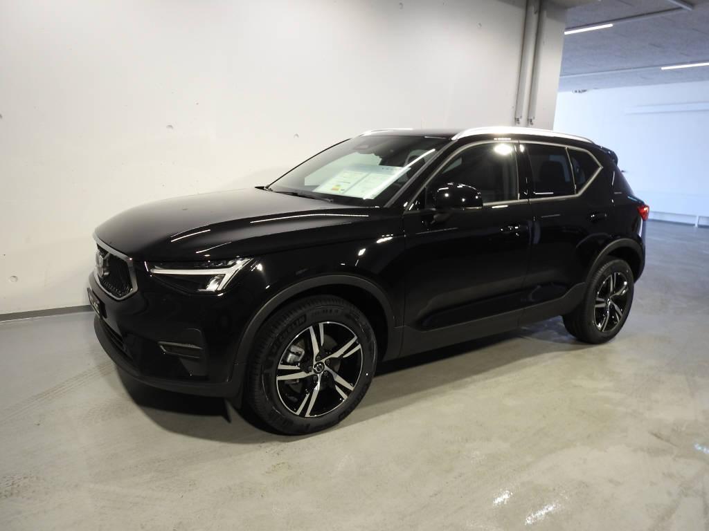 VOLVO XC40 2.0 B3 MH Core-image-13