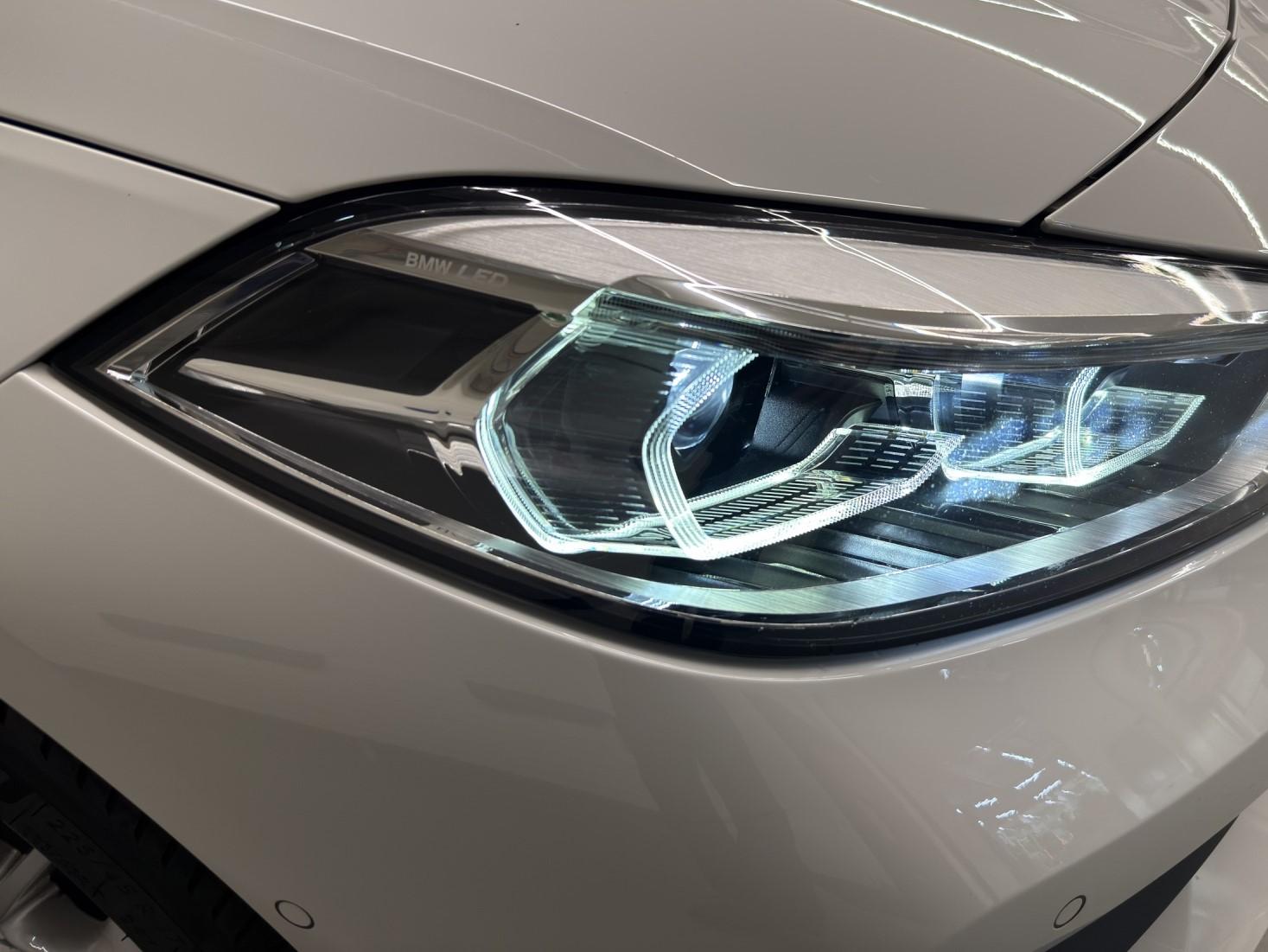 BMW 118i-image-20