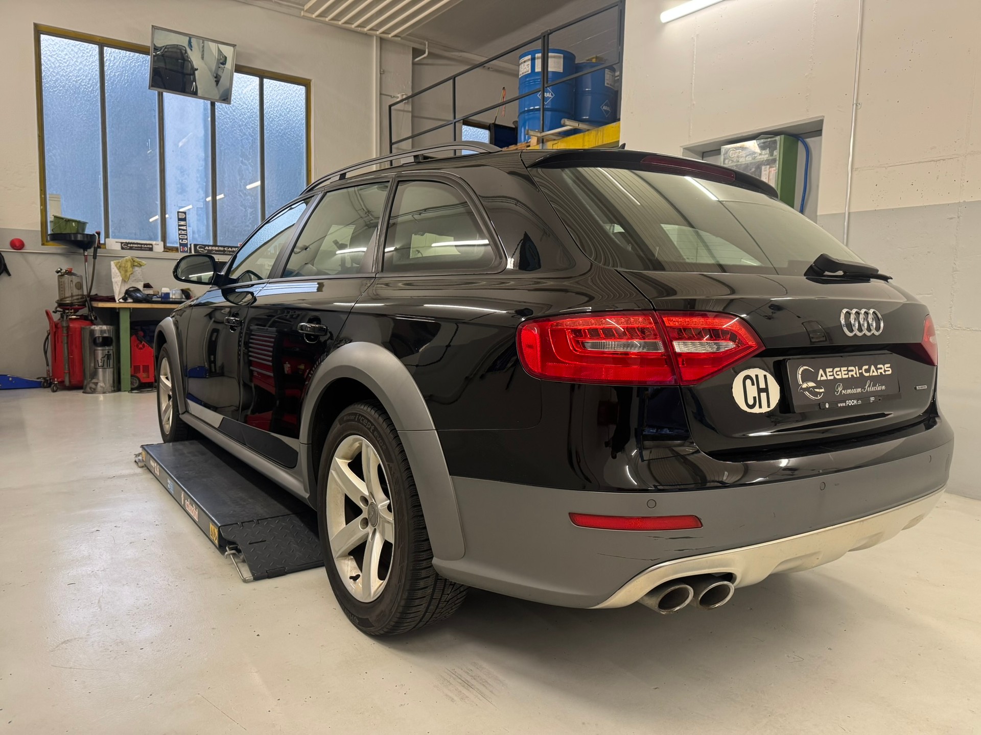 AUDI A4 allroad 2.0 TDI quattro S-tronic-image-4
