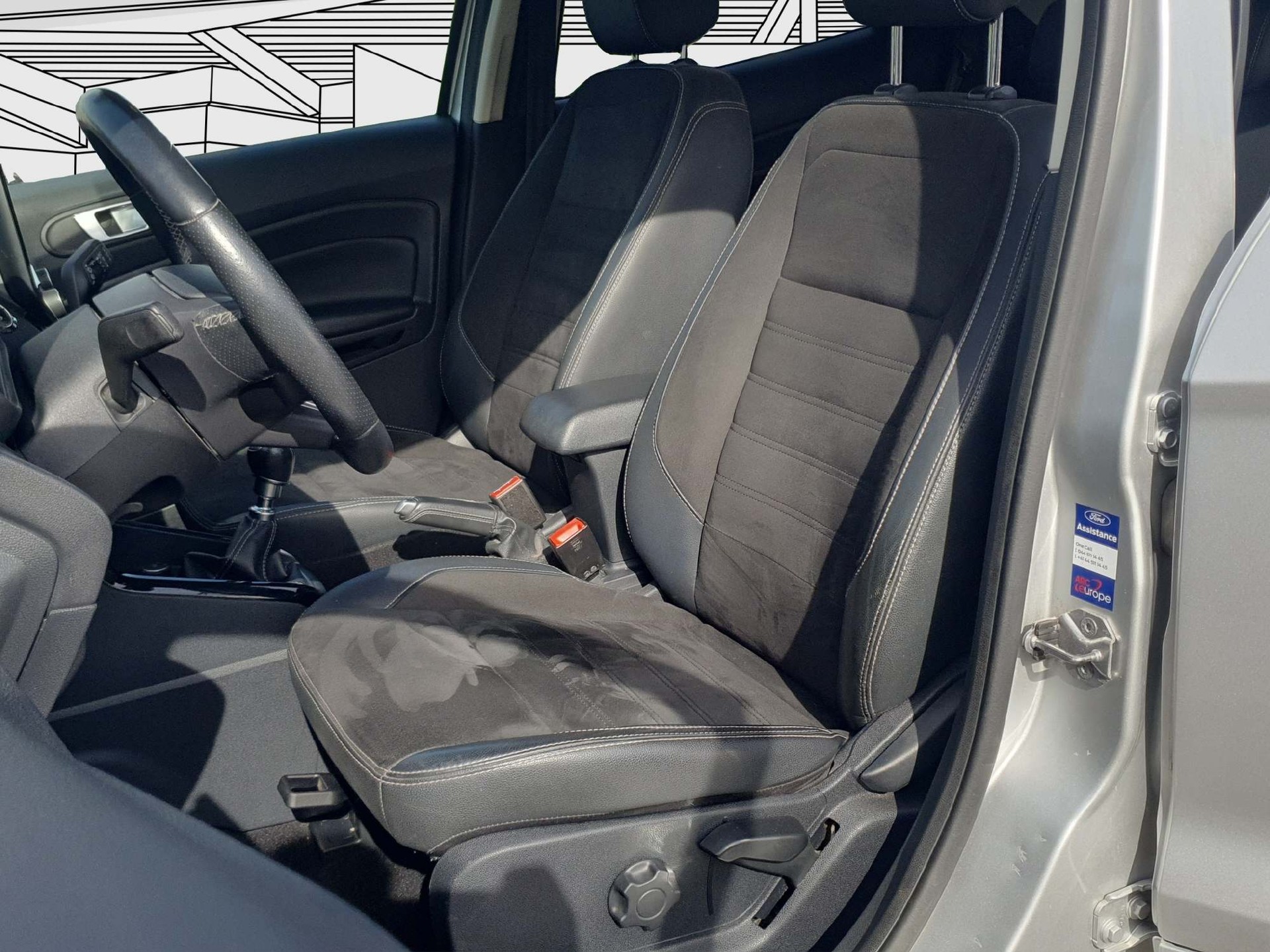 FORD EcoSport 1.5 TDCi ST-Line 4x4 crochet-image-9