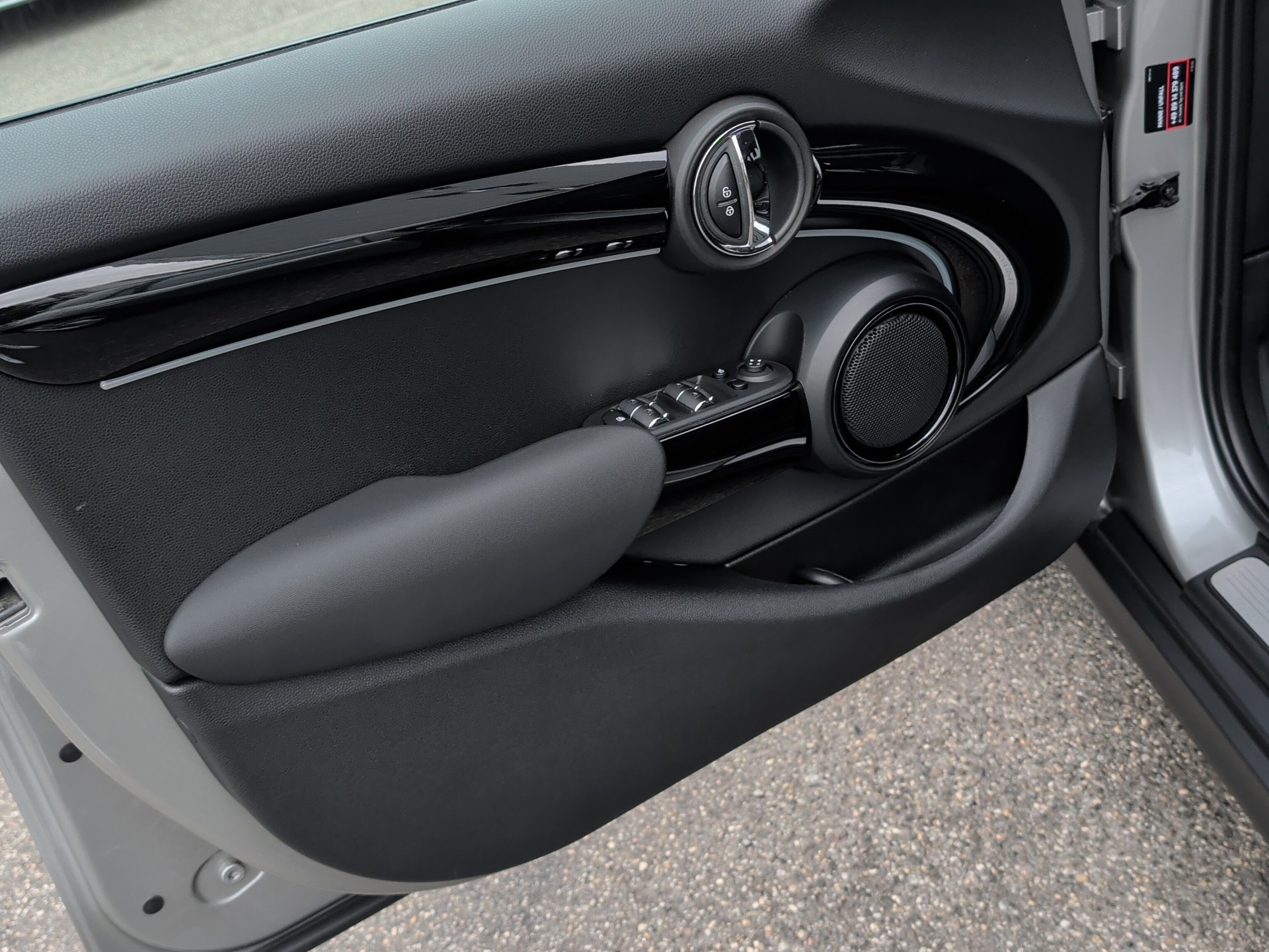 MINI Cooper Steptronic DKG-image-11