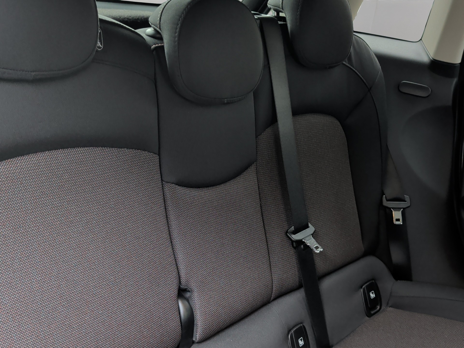 MINI Cooper Steptronic DKG-image-21
