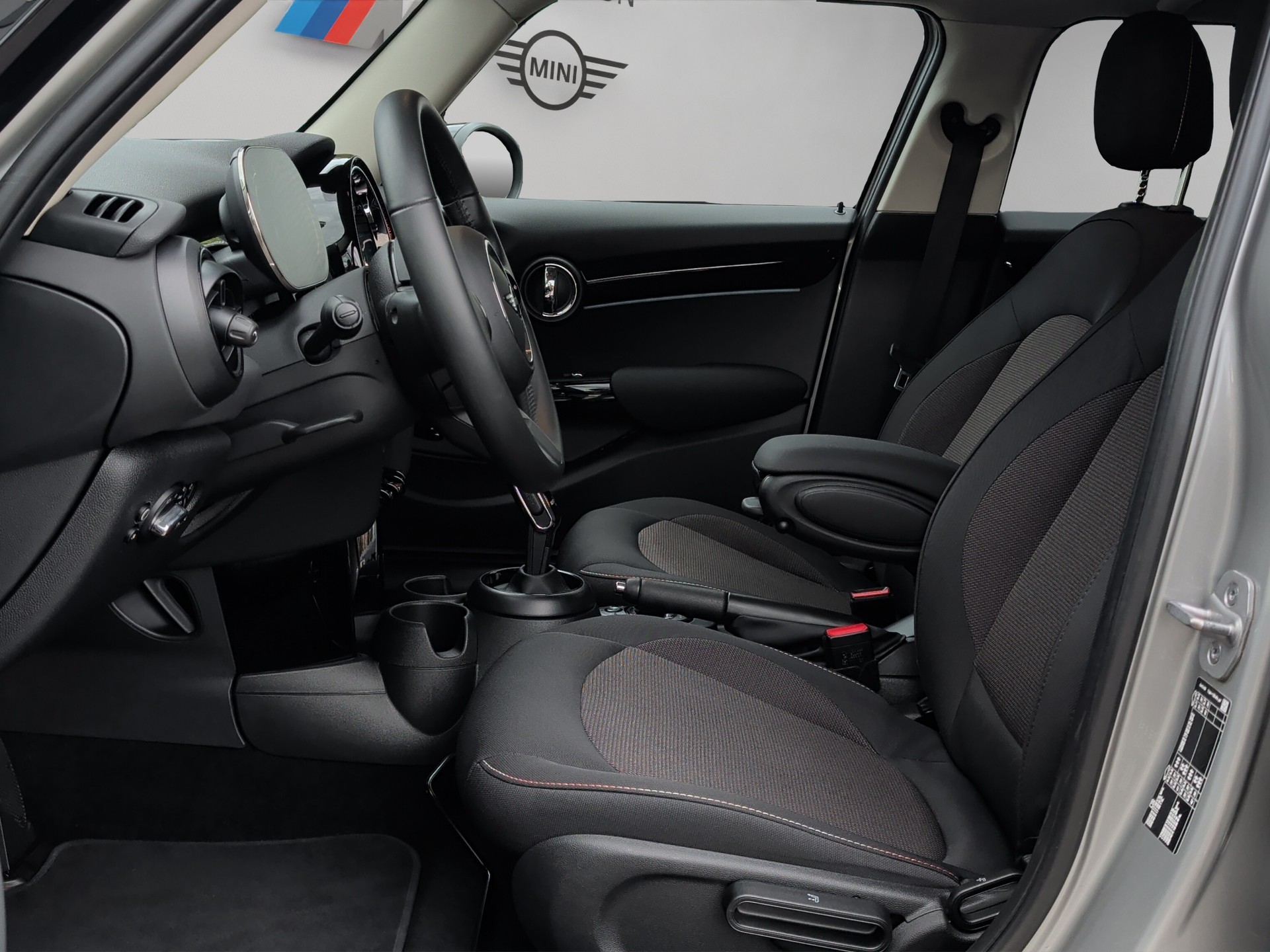 MINI Cooper Steptronic DKG-image-10