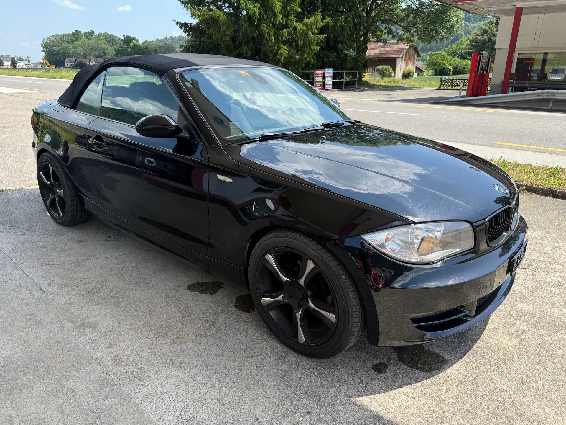 BMW 118i Cabrio-image-4