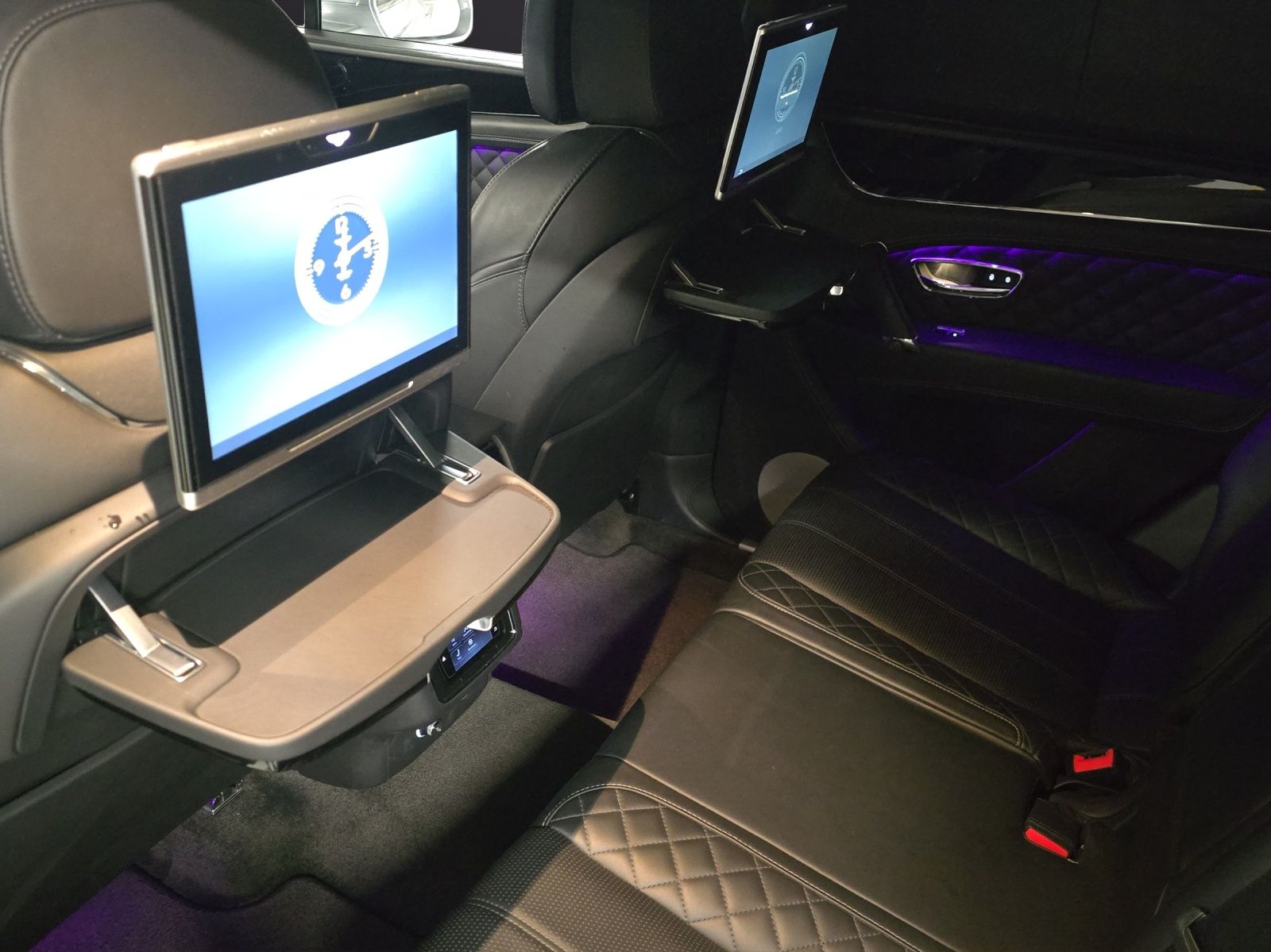BENTLEY Bentayga W12-image-23