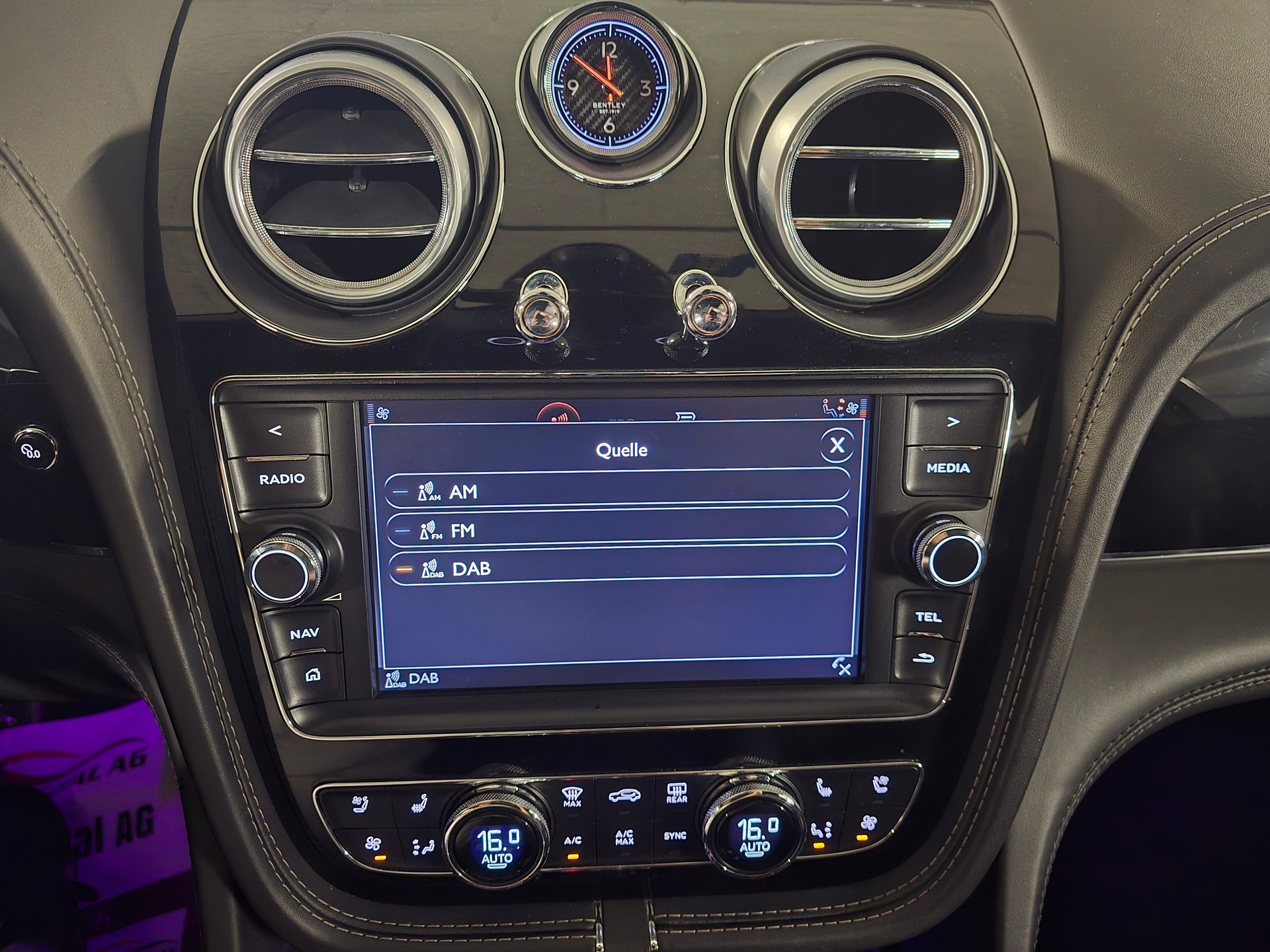 BENTLEY Bentayga W12-image-18