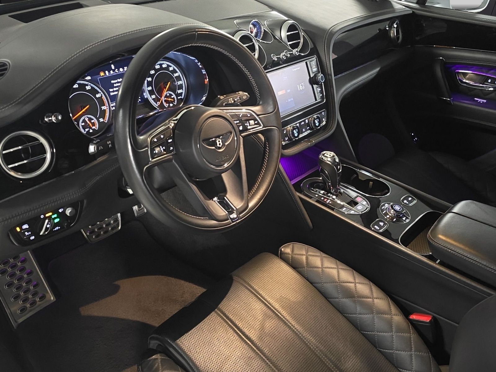 BENTLEY Bentayga W12-image-9
