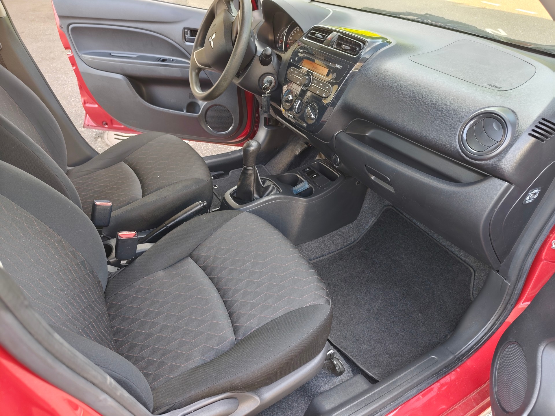 MITSUBISHI Space Star 1.0 Entry-image-8