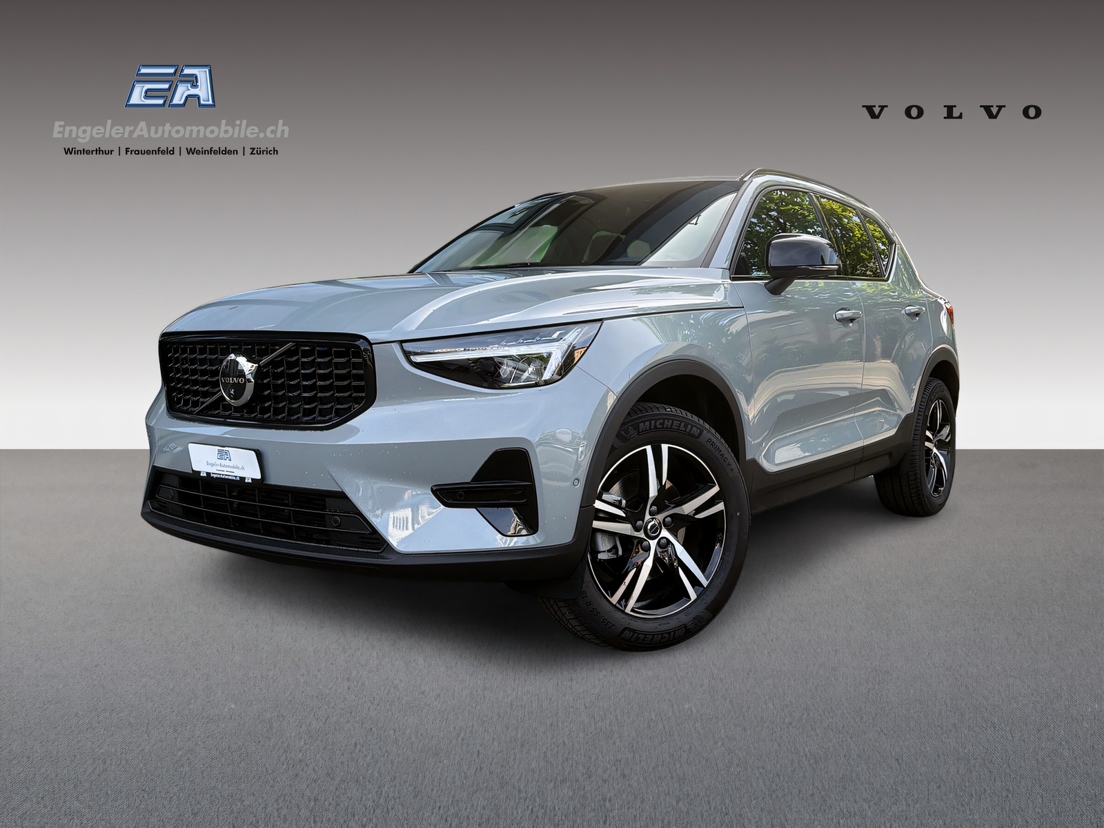 VOLVO XC40 2.0 B3 MH Plus Dark