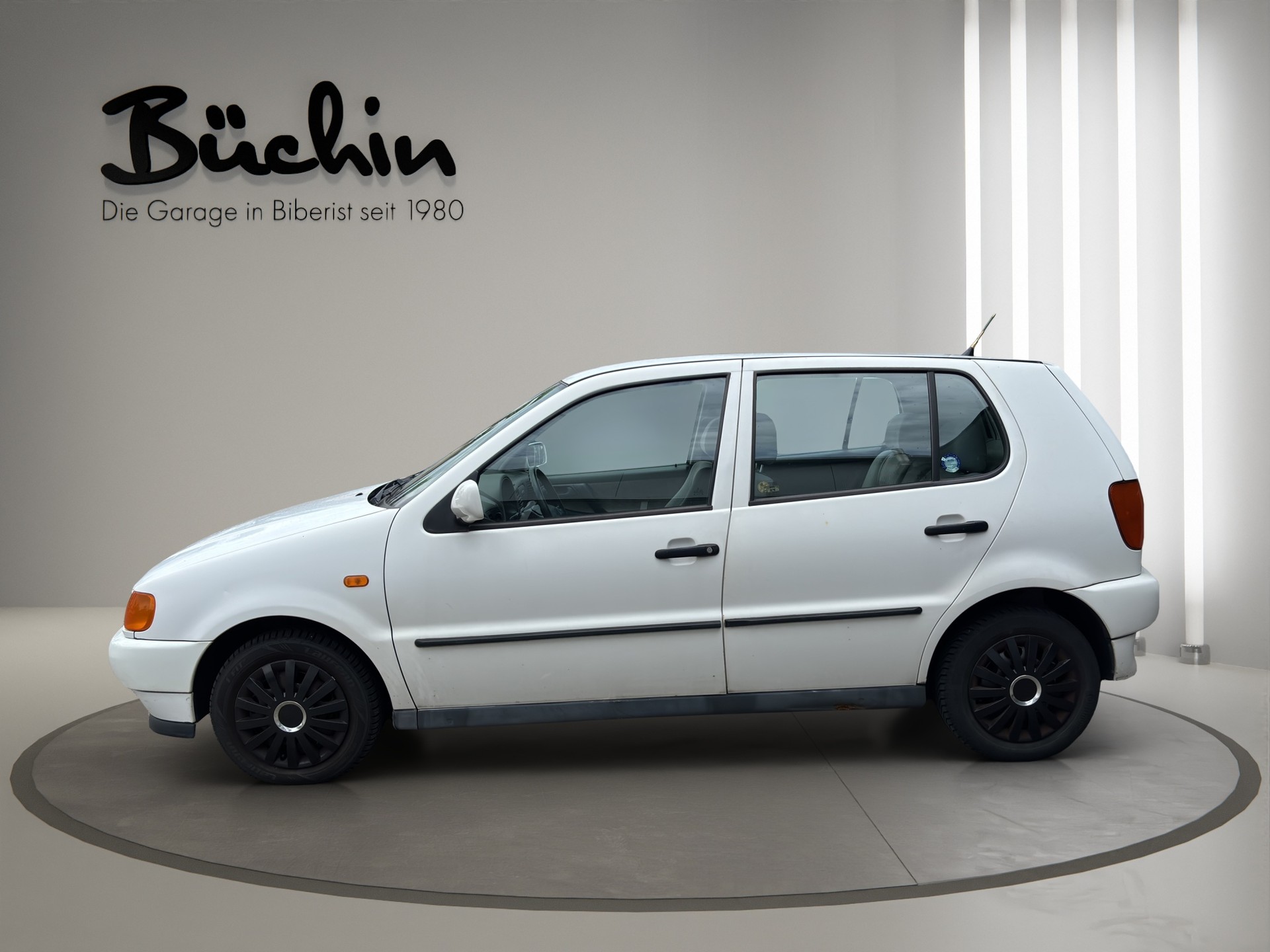 VW Polo 75-showroom-element-3