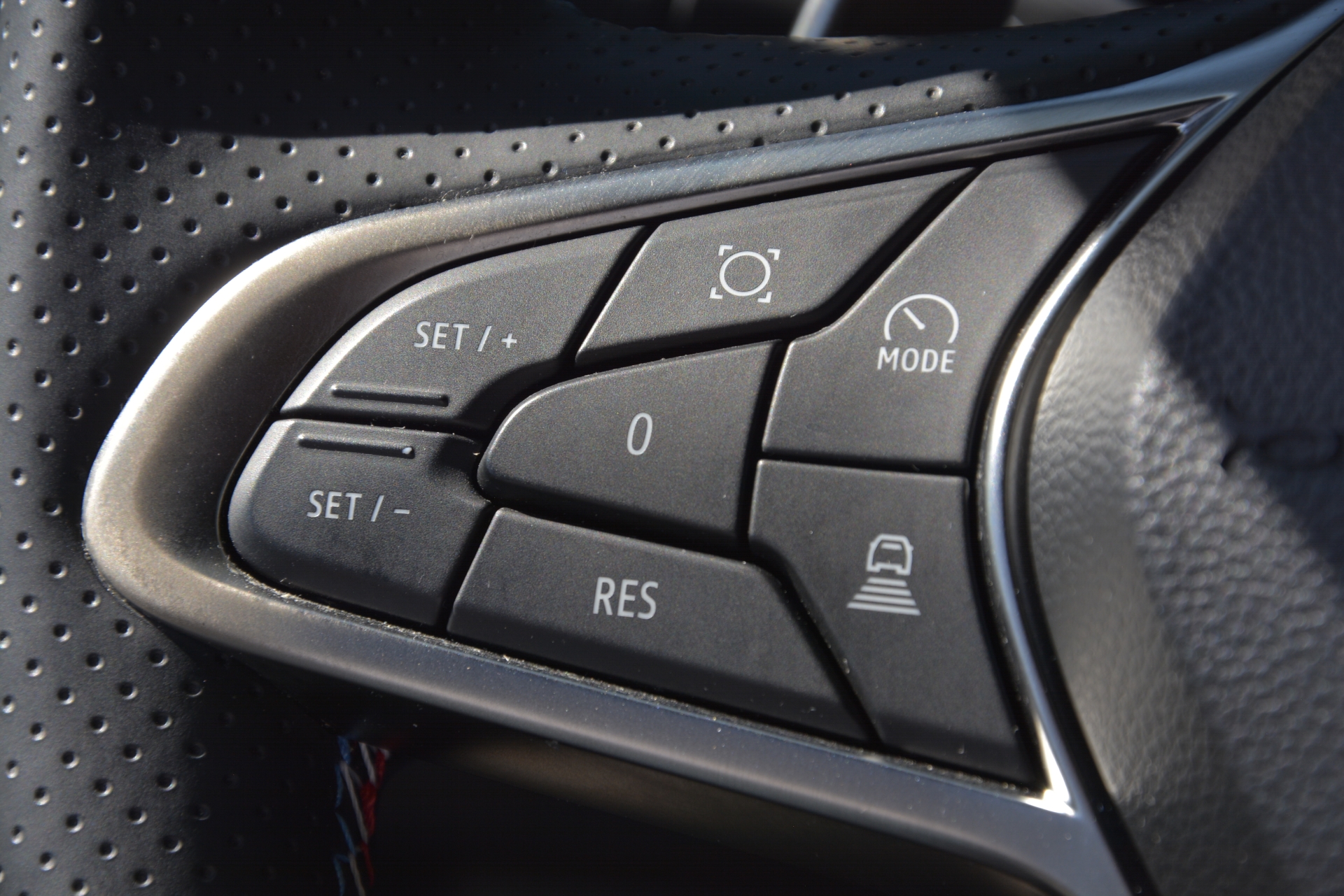 RENAULT Captur 1.3 TCe 160 esprit Alpine EDC-image-13