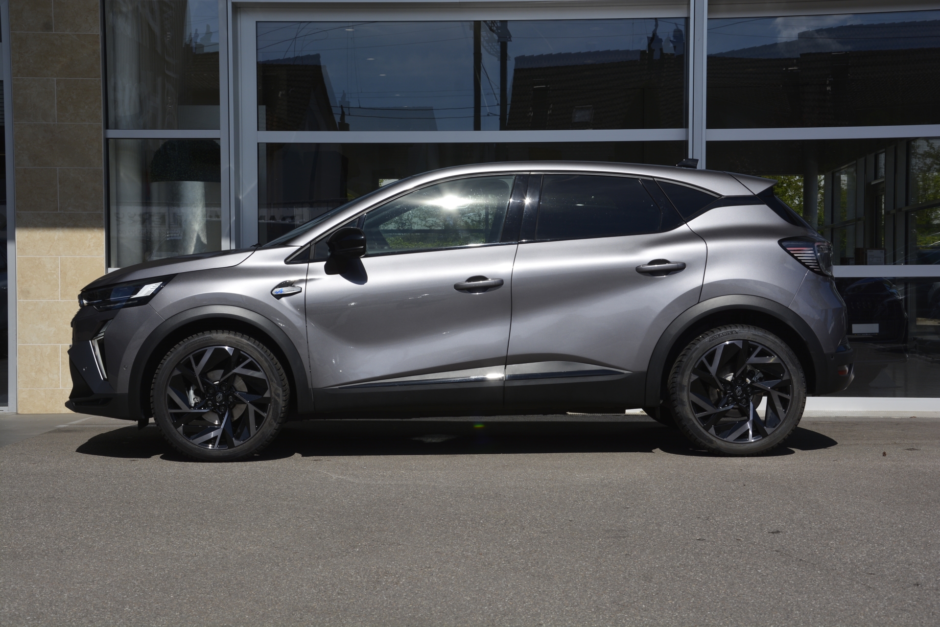 RENAULT Captur 1.3 TCe 160 esprit Alpine EDC-image-2
