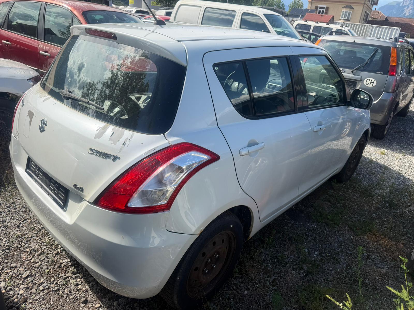 SUZUKI Swift 1.2i 16V GL 4x4-image-2