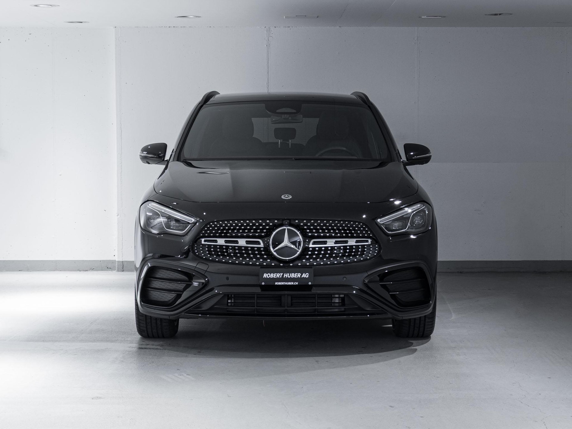MERCEDES-BENZ GLA 220 d 4MATIC-image-2