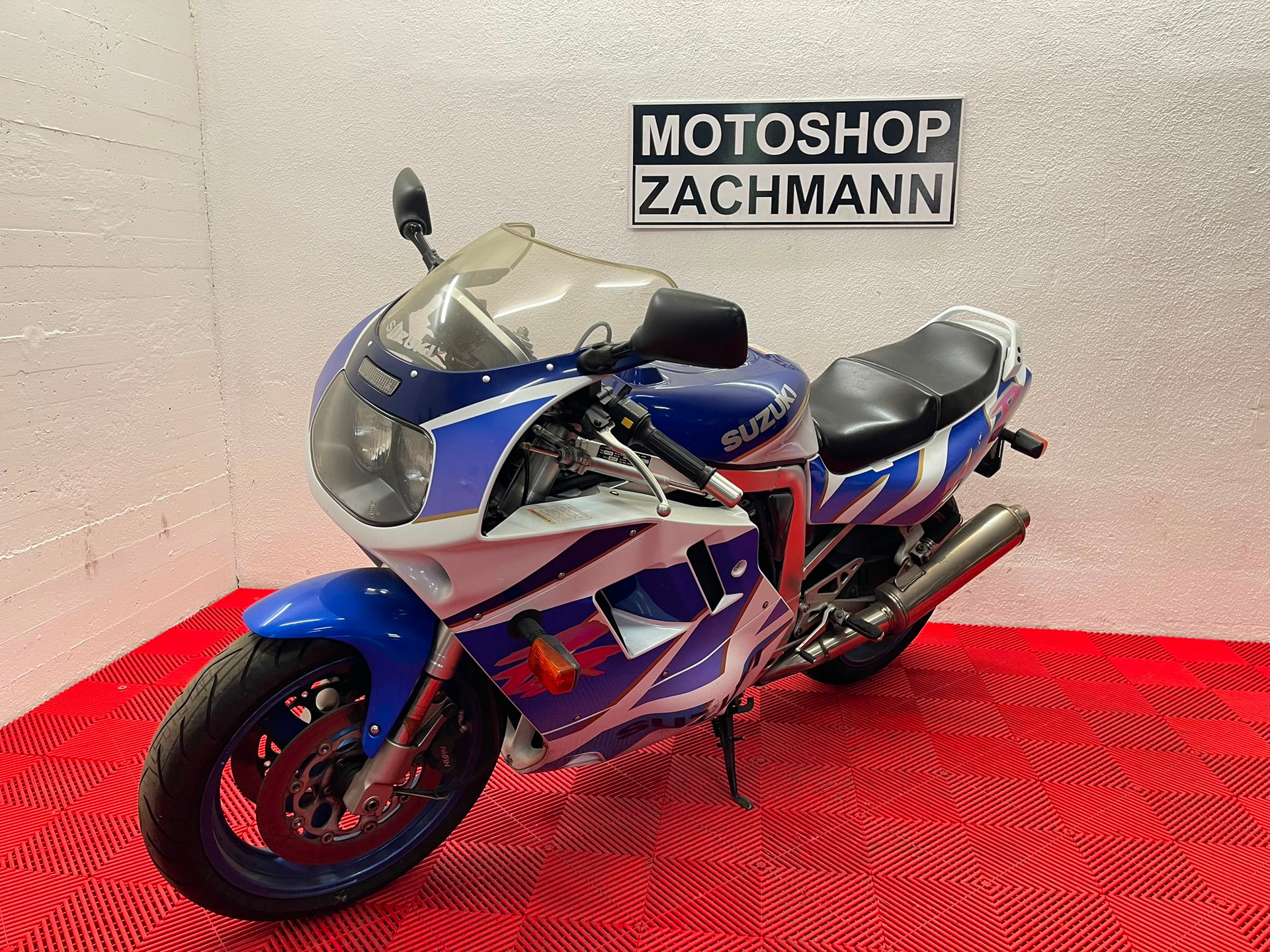 SUZUKI GSX-R 1100 M-image-1