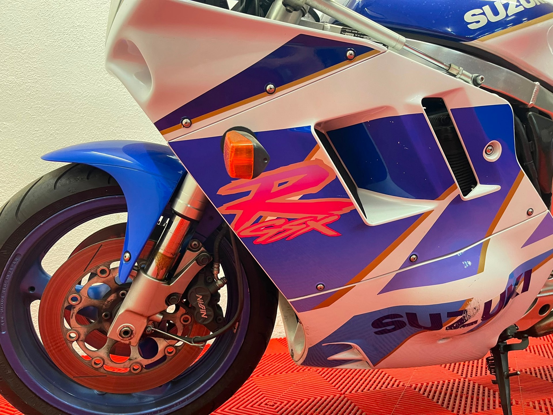SUZUKI GSX-R 1100 M-image-5
