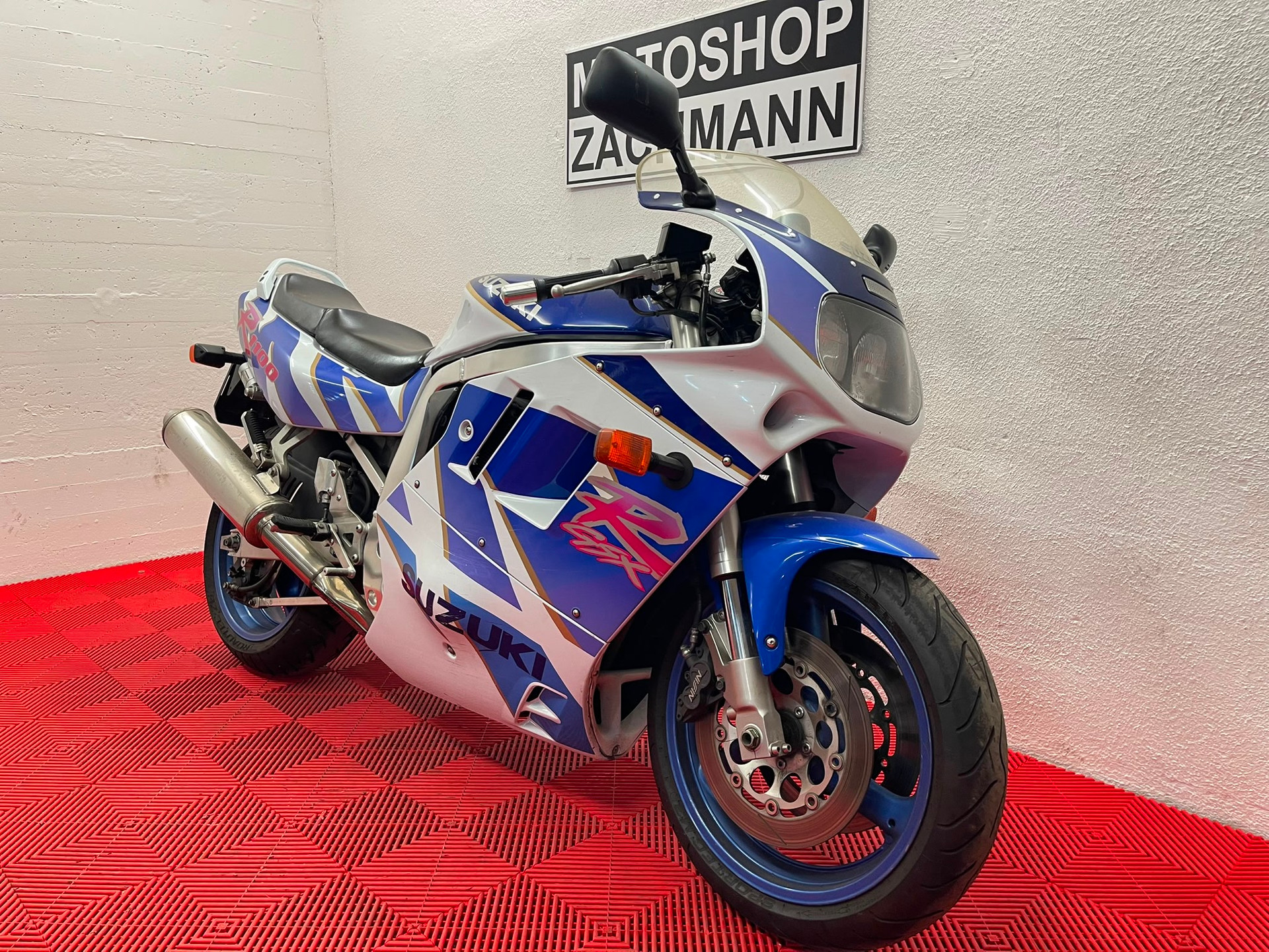 SUZUKI GSX-R 1100 M-image-13