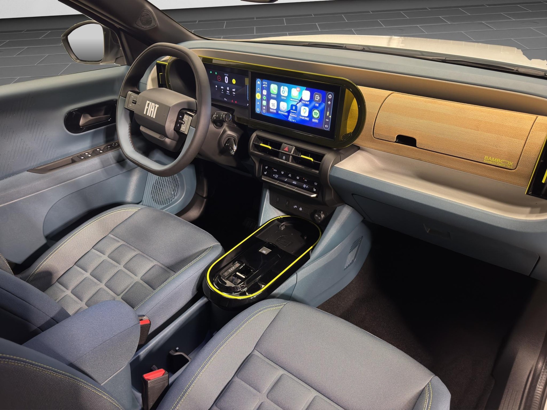 FIAT Grande Panda 1.2 Hybrid La Prima-image-11