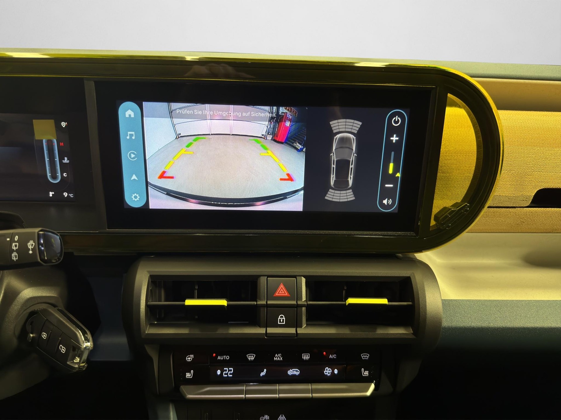 FIAT Grande Panda 1.2 Hybrid La Prima-image-5