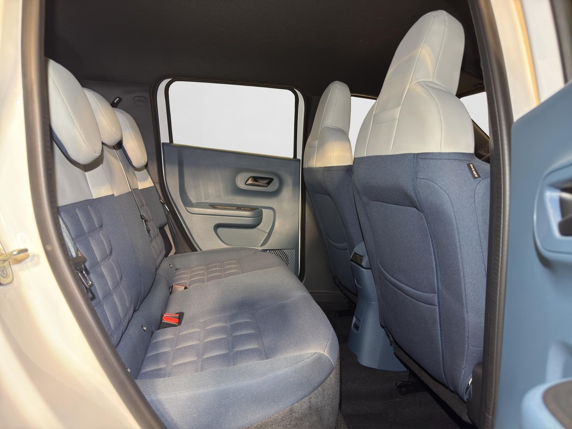 FIAT Grande Panda 1.2 Hybrid La Prima-image-13