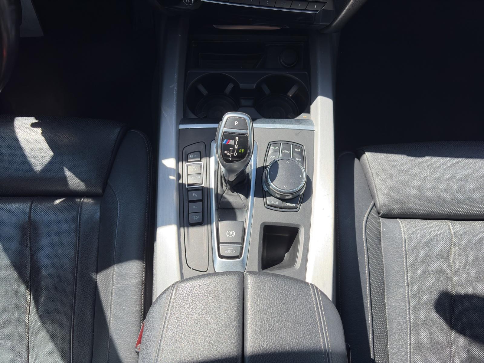BMW X5 xDrive M50d Steptronic-image-15