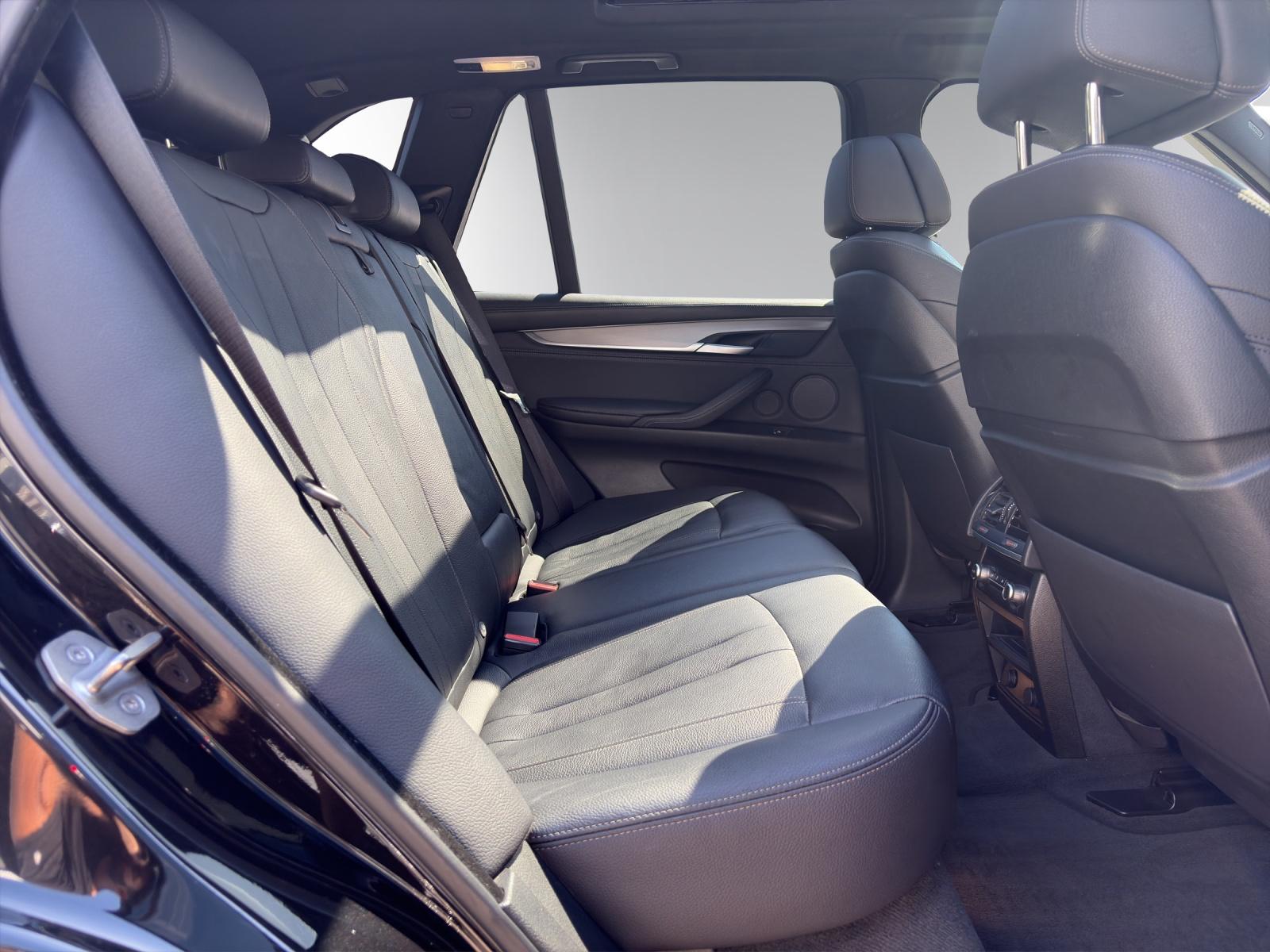 BMW X5 xDrive M50d Steptronic-image-11