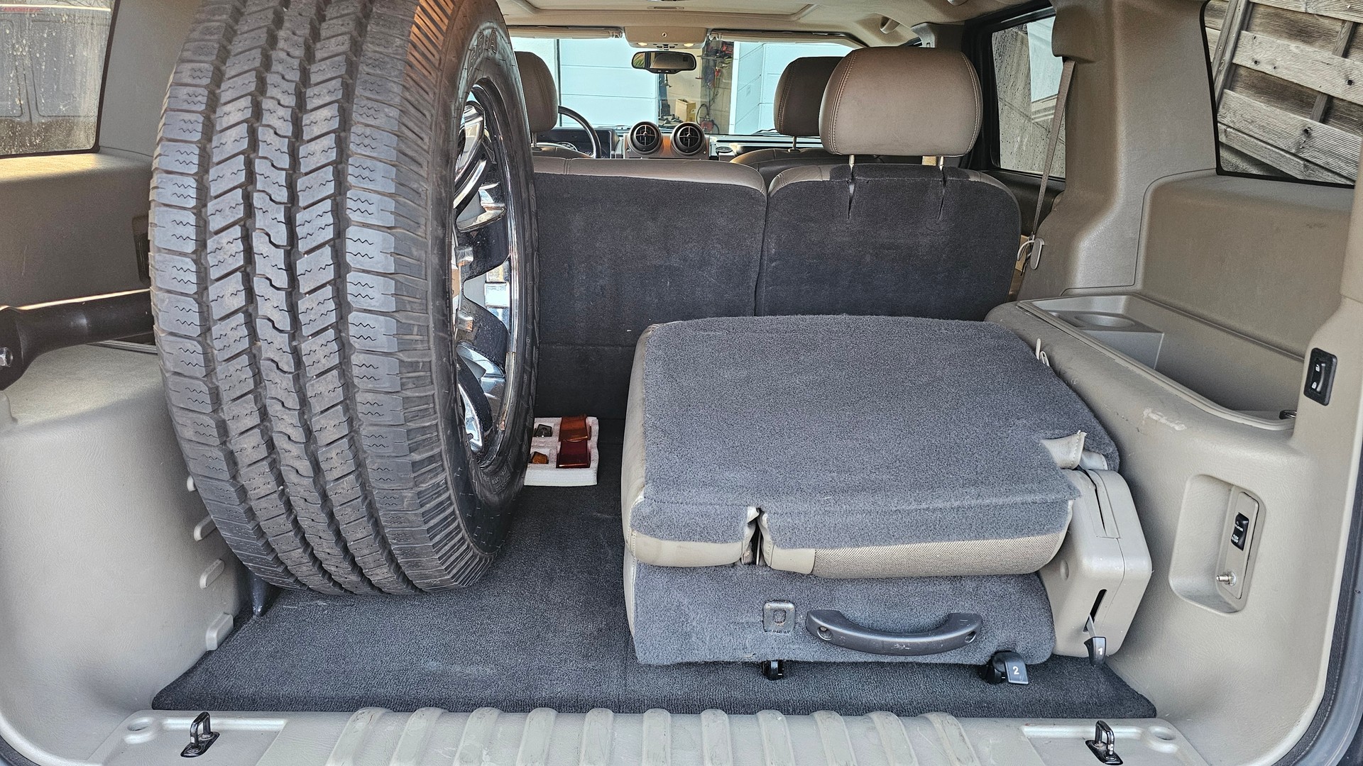 HUMMER H2 6.0 Luxury-image-10