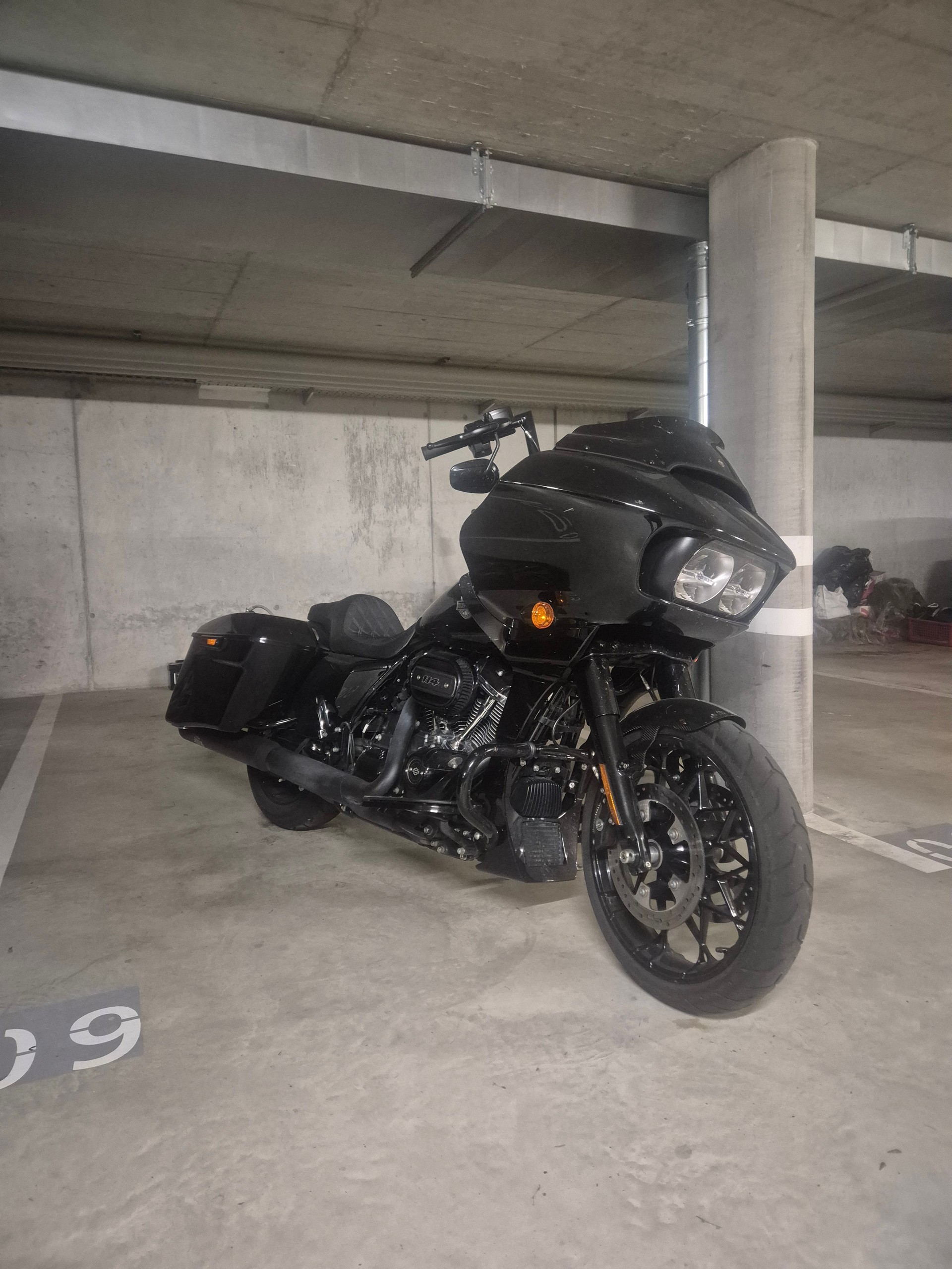 HARLEY-DAVIDSON FLTRXS Road Glide Special Black Finish 114-image-0