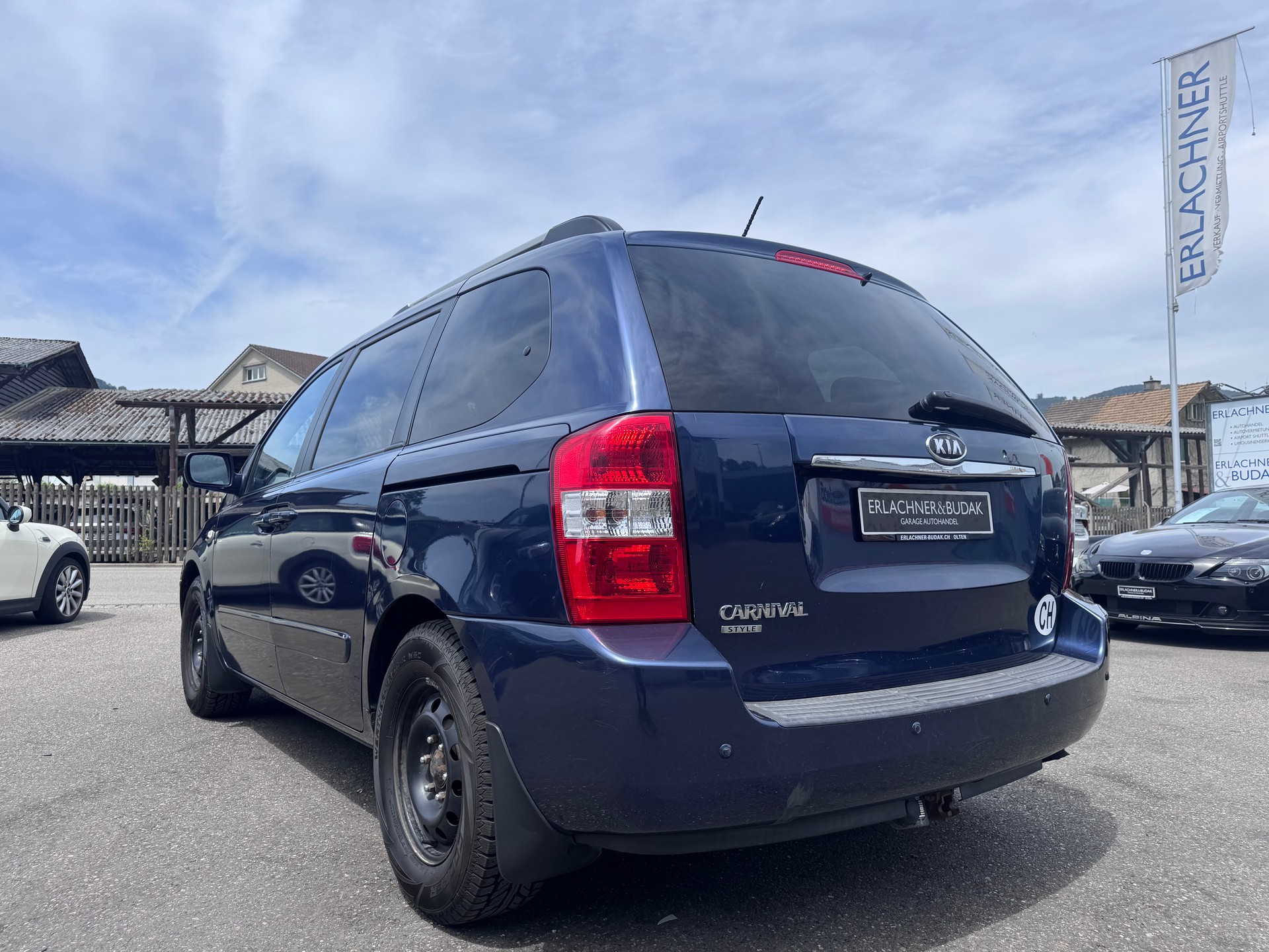 KIA Carnival 2.9 CRDi Style-showroom-element-3